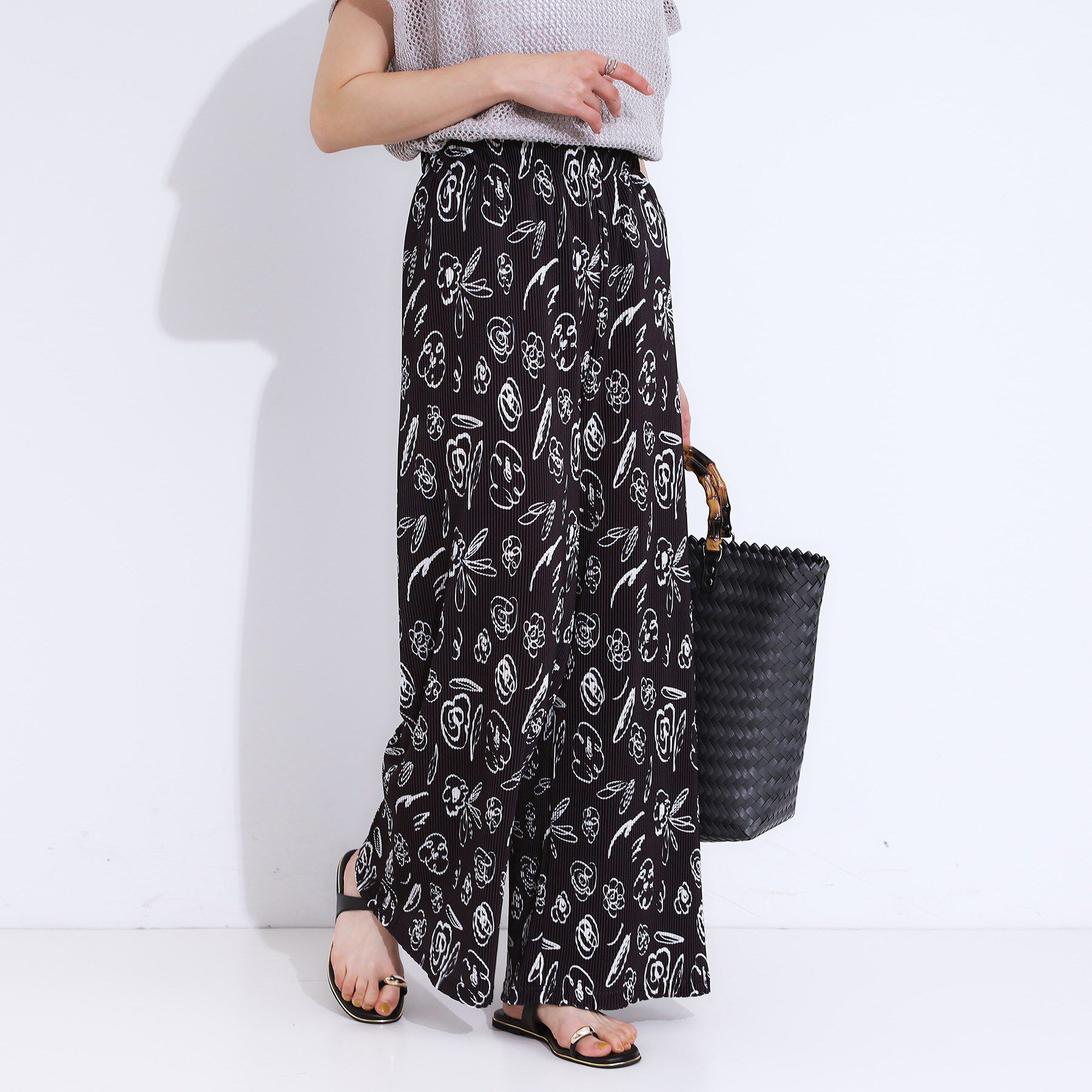 SHOO･LA･RUE「【S-LL】さらさら楽ちん プリーツ ワイドパンツ」|その他|ブラック(719)