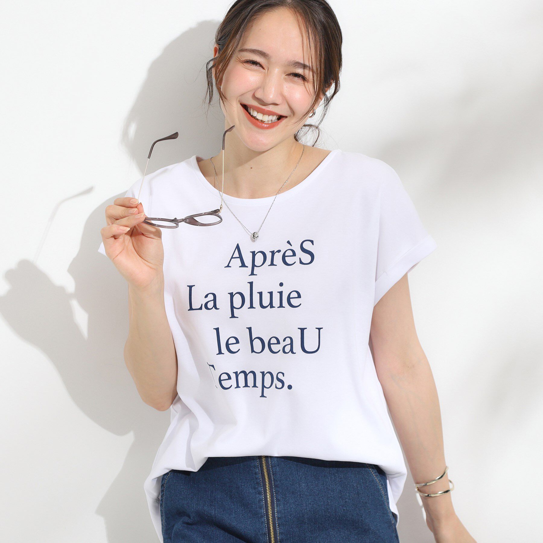 SHOO･LA･RUE「【汗ジミ防止/ひんやり/UV】ロゴプリントTシャツ」|Tシャツ・カットソー|オフホワイト(003