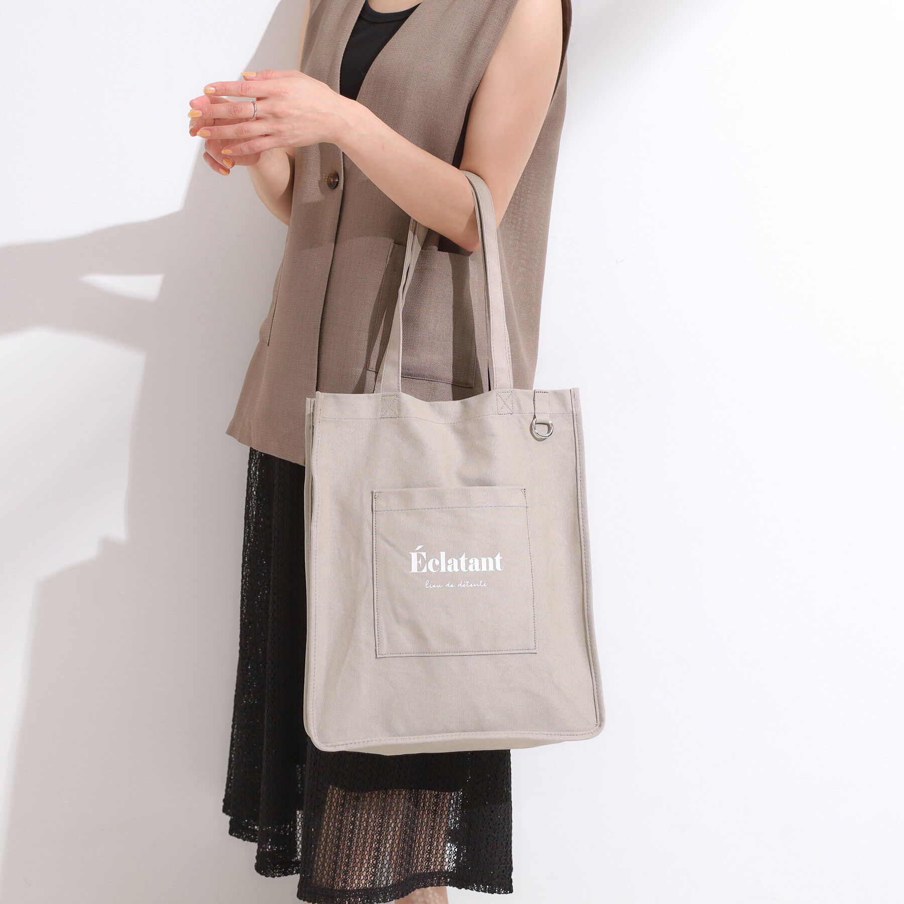 SHOO･LA･RUE「【ラッキーカラー/推し活にも】うちわも入るキャンバストートバッグ」|トートバッグ|