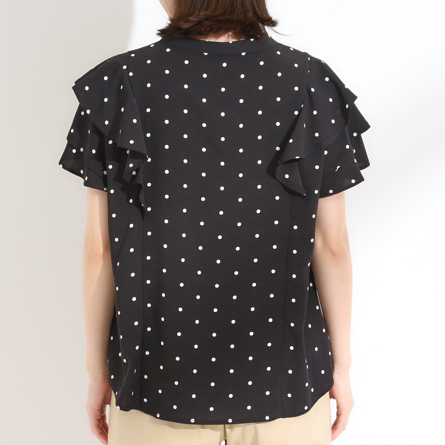 SHOO･LA･RUE「【無地/ドット柄】お袖フリルが華やぐ きれいめブラウス」|シャツ・ブラウス|