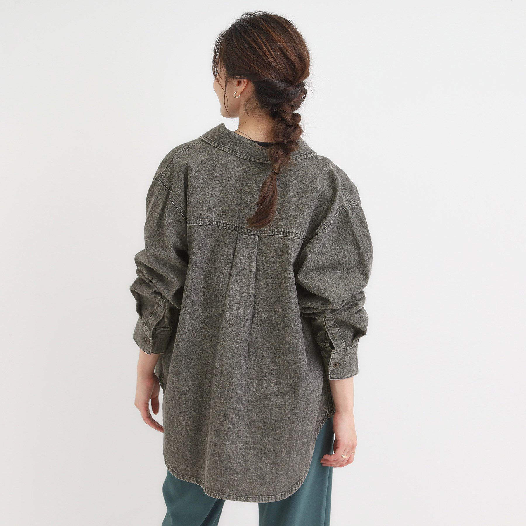 SHOO･LA･RUE「【S-LL】こなれ感をプラスする BIGポケットデニムシャツ」|シャツ・ブラウス|