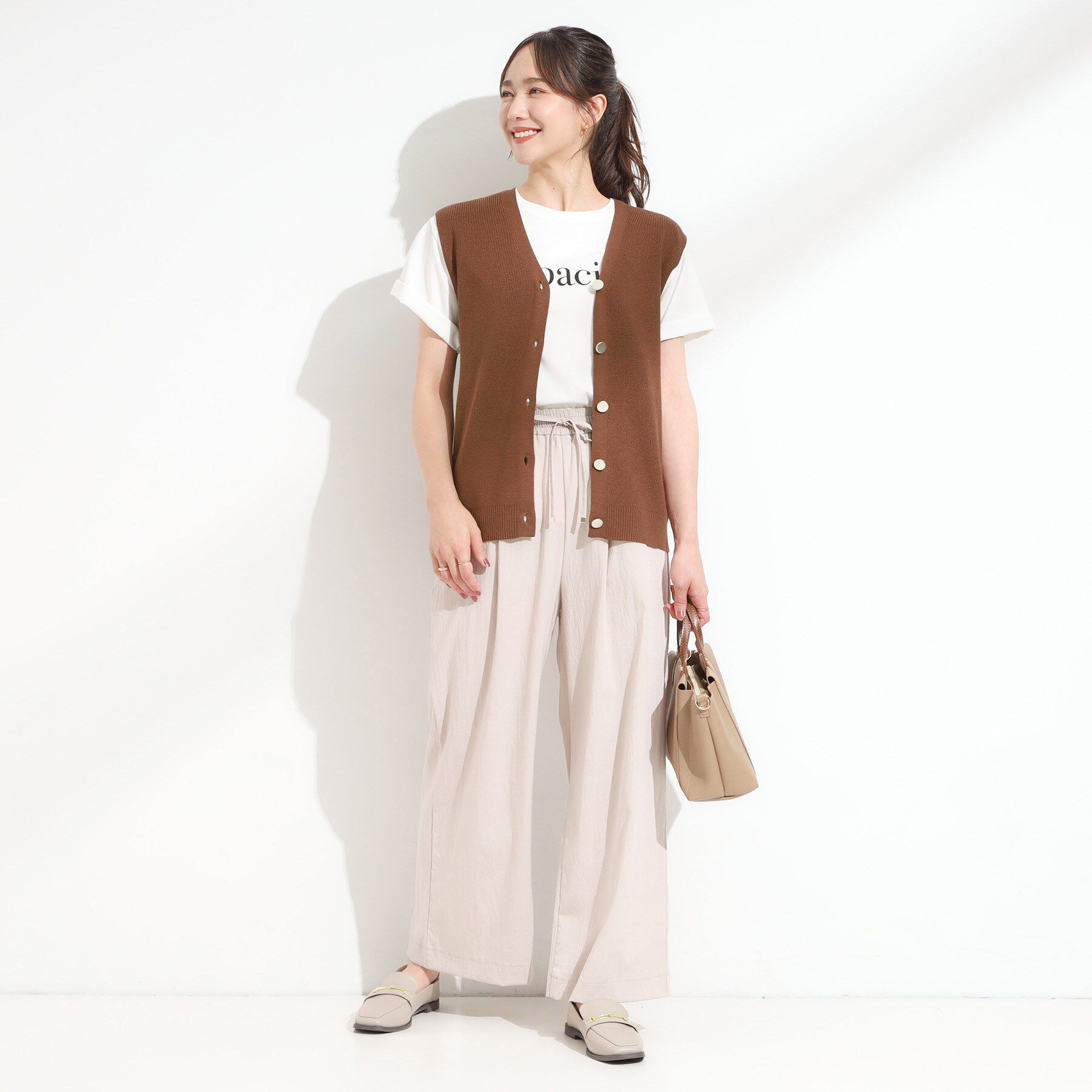 SHOO･LA･RUE「【S-LL】ゴールドボタンが上品 大人のニットベスト」|ベスト・ジレ|