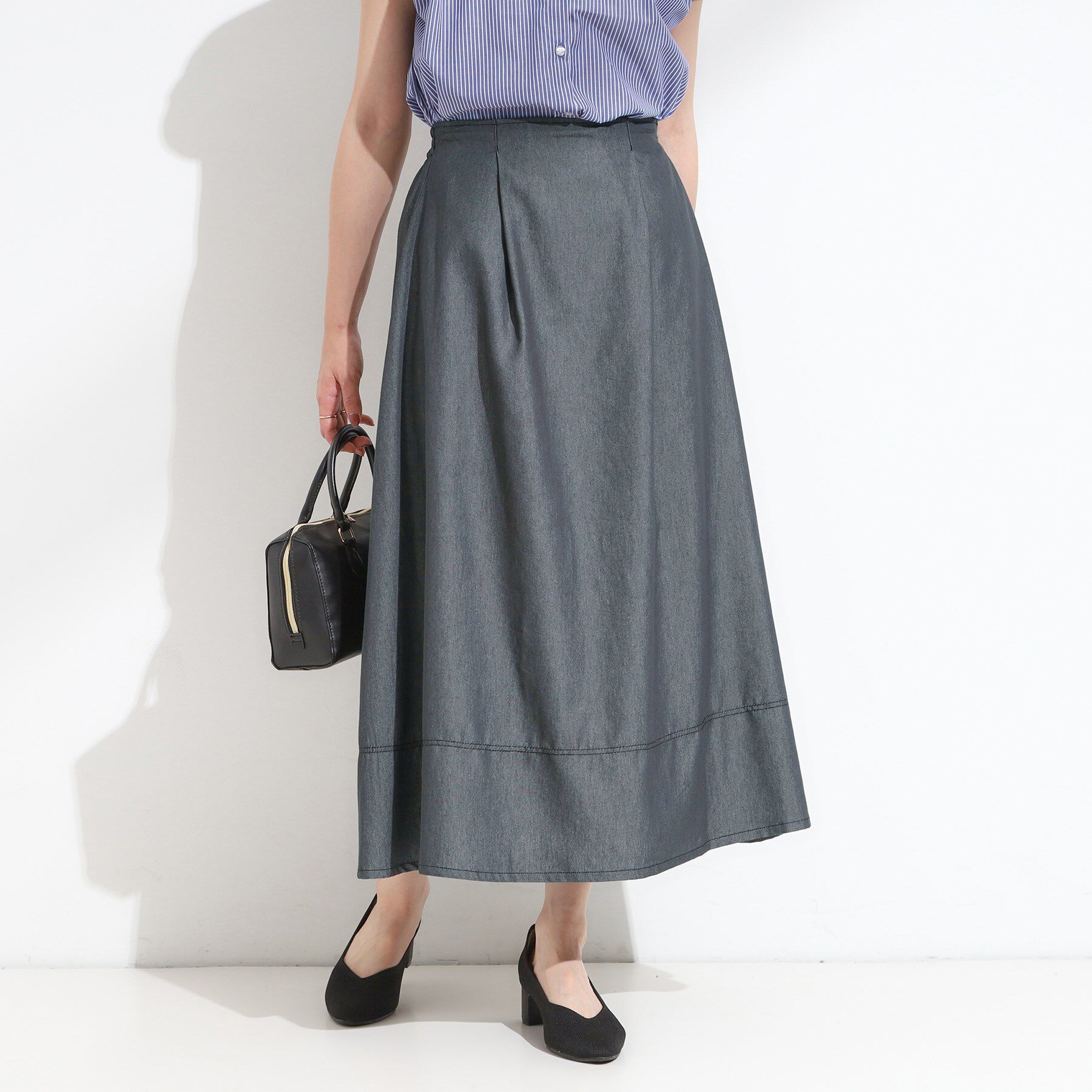 SHOO･LA･RUE「【S-LL】配色ステッチがアクセント デニムフレアスカート」|スカート|ブラック(019)