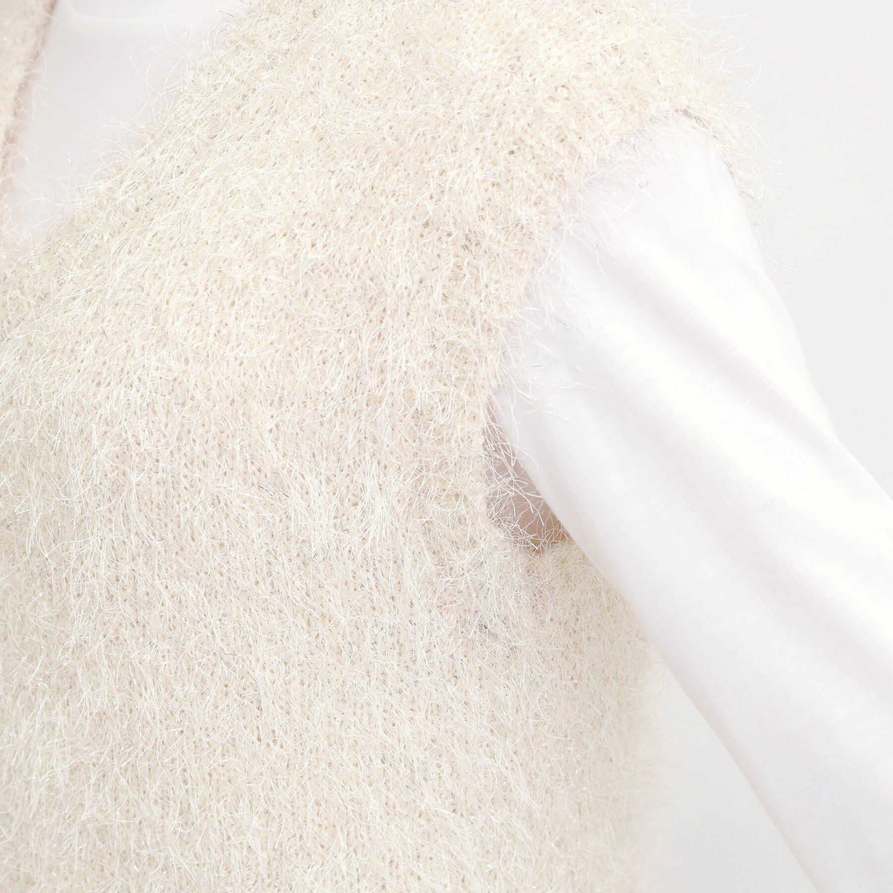 SHOO･LA･RUE「【2点セット/S-LL】大人のフェミニンカジュアルに ラメシャギーニットベスト+ロンT」|ニット・セーター|