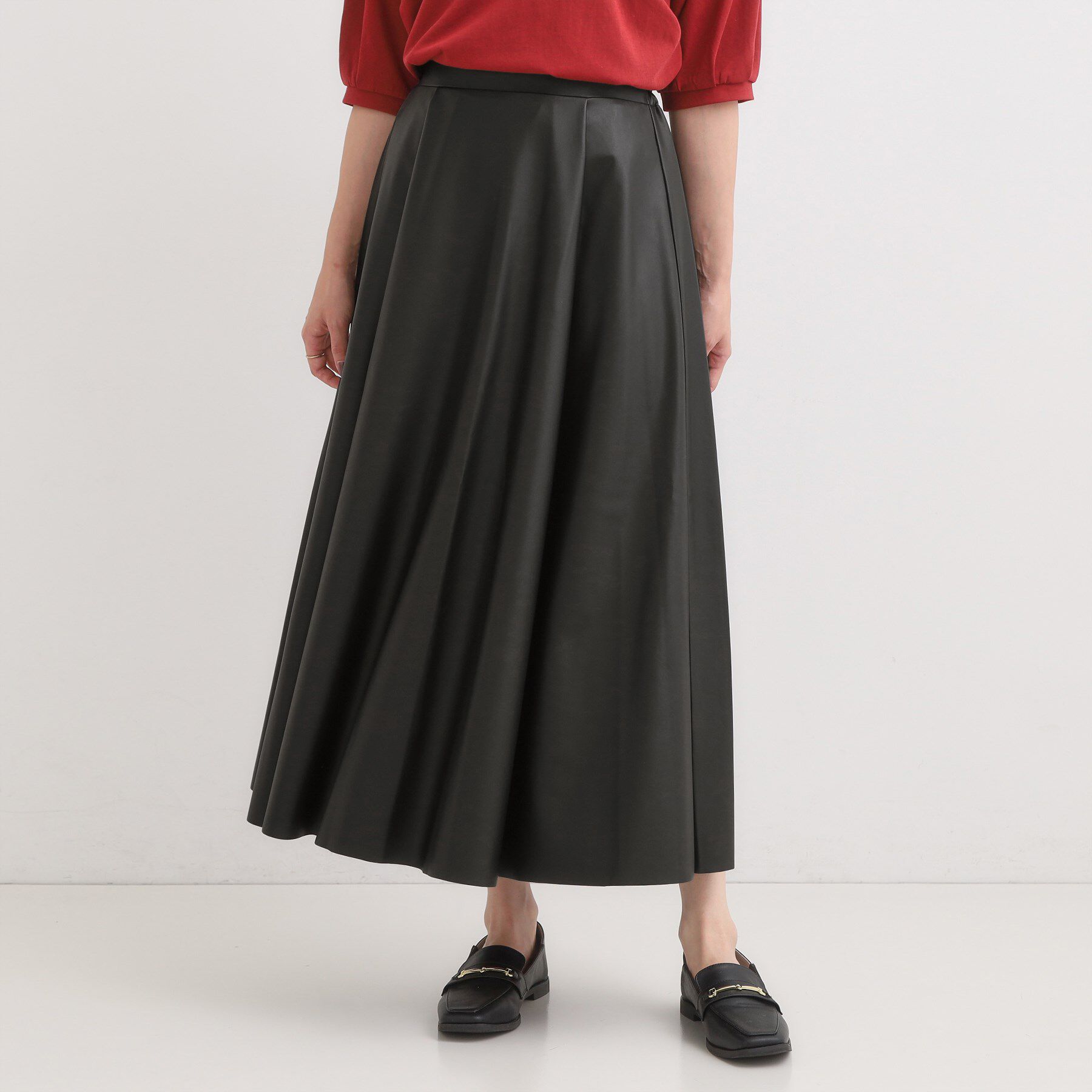 SHOO･LA･RUE「【S-LL】大人の抜け感 合皮フレアスカート」|スカート|