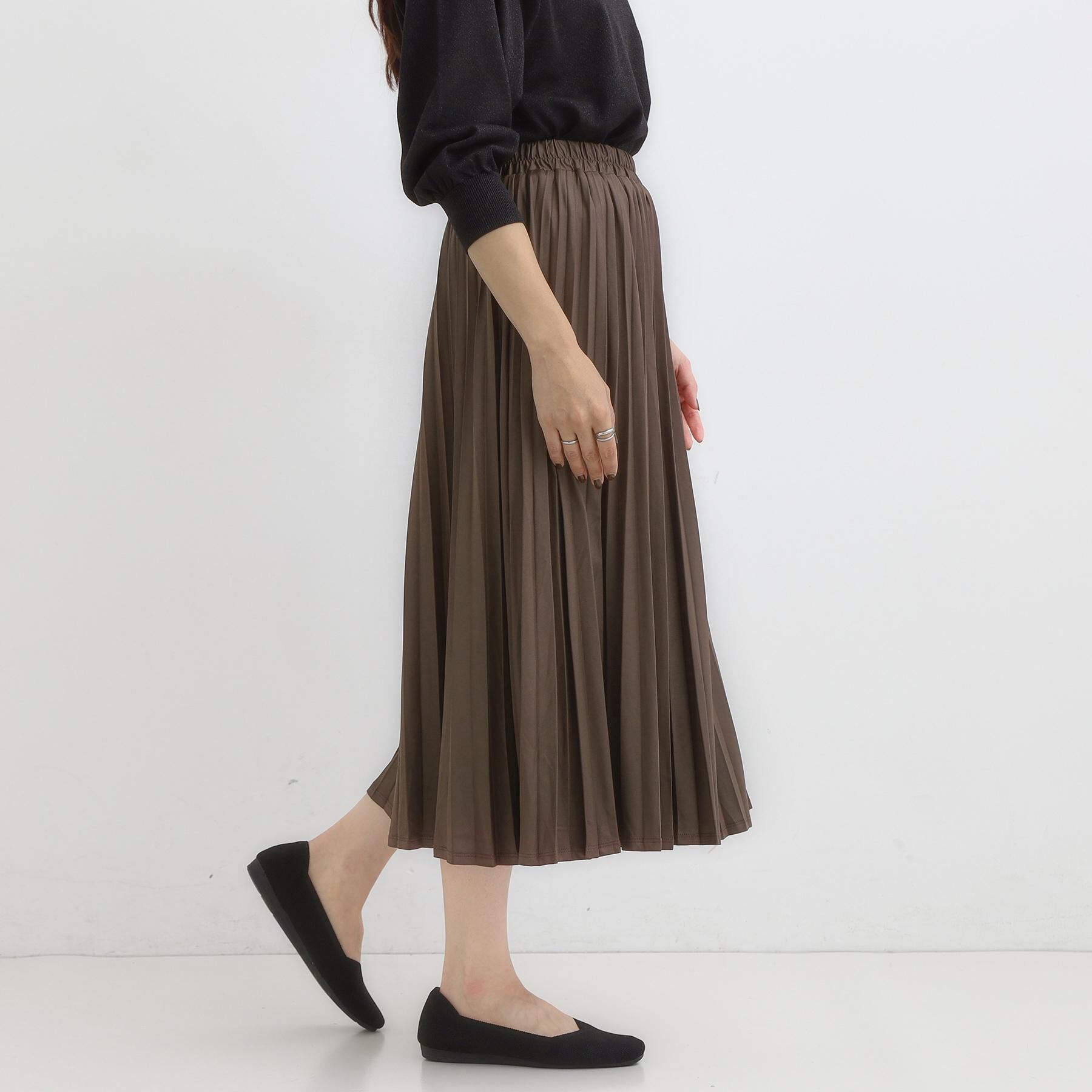 SHOO･LA･RUE「【着丈選べる】きれいめにもカジュアルにも レザー調プリーツスカート」|スカート|