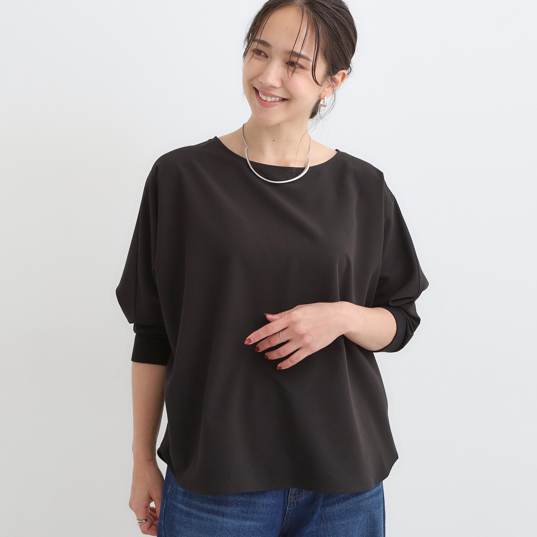 SHOO･LA･RUE「【洗濯後しわになりにくい】1枚でサマ見え 8分袖ドルマンブラウス」|シャツ・ブラウス|ブラック(019)