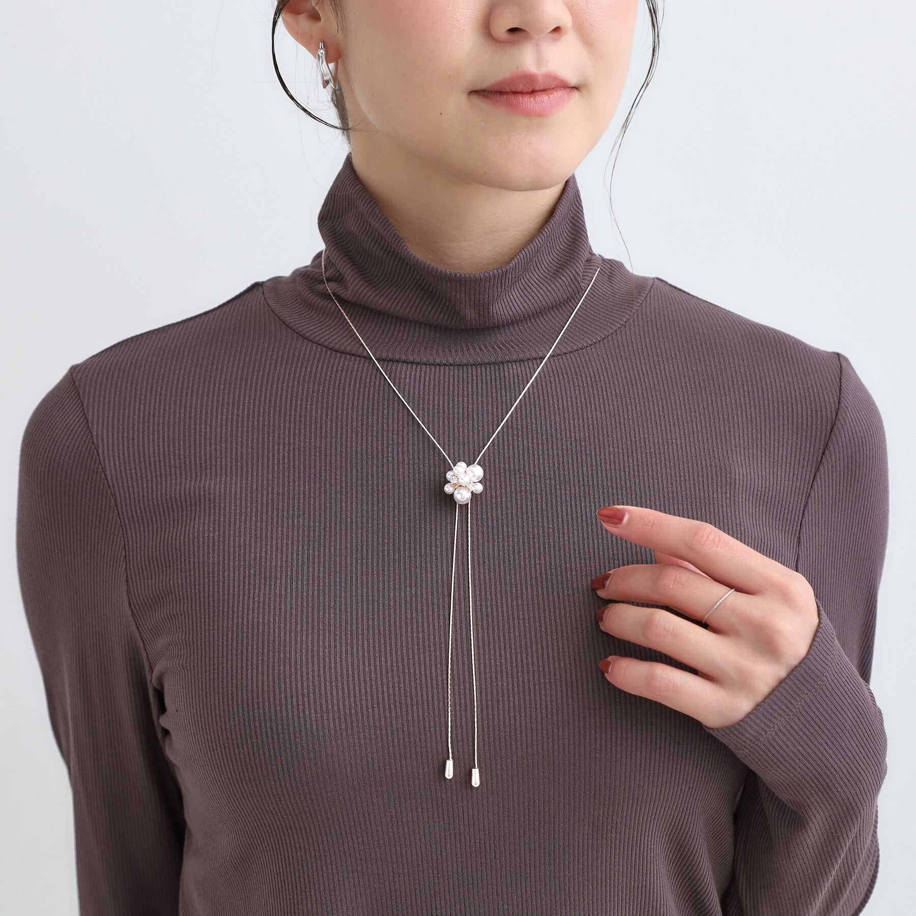 SHOO･LA･RUE「パール調ループタイネックレス」|ネックレス|