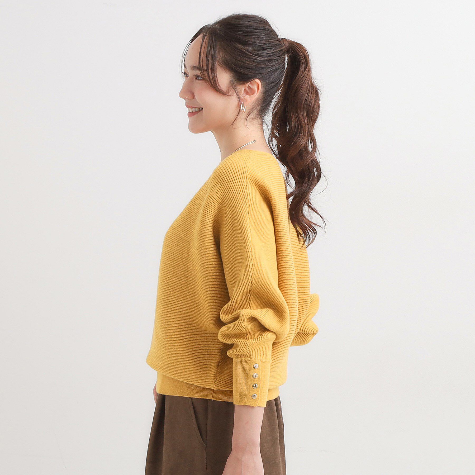 SHOO･LA･RUE「【洗濯機可/体型カバー】お袖ボタン リブドルマンニット」|ニット・セーター|