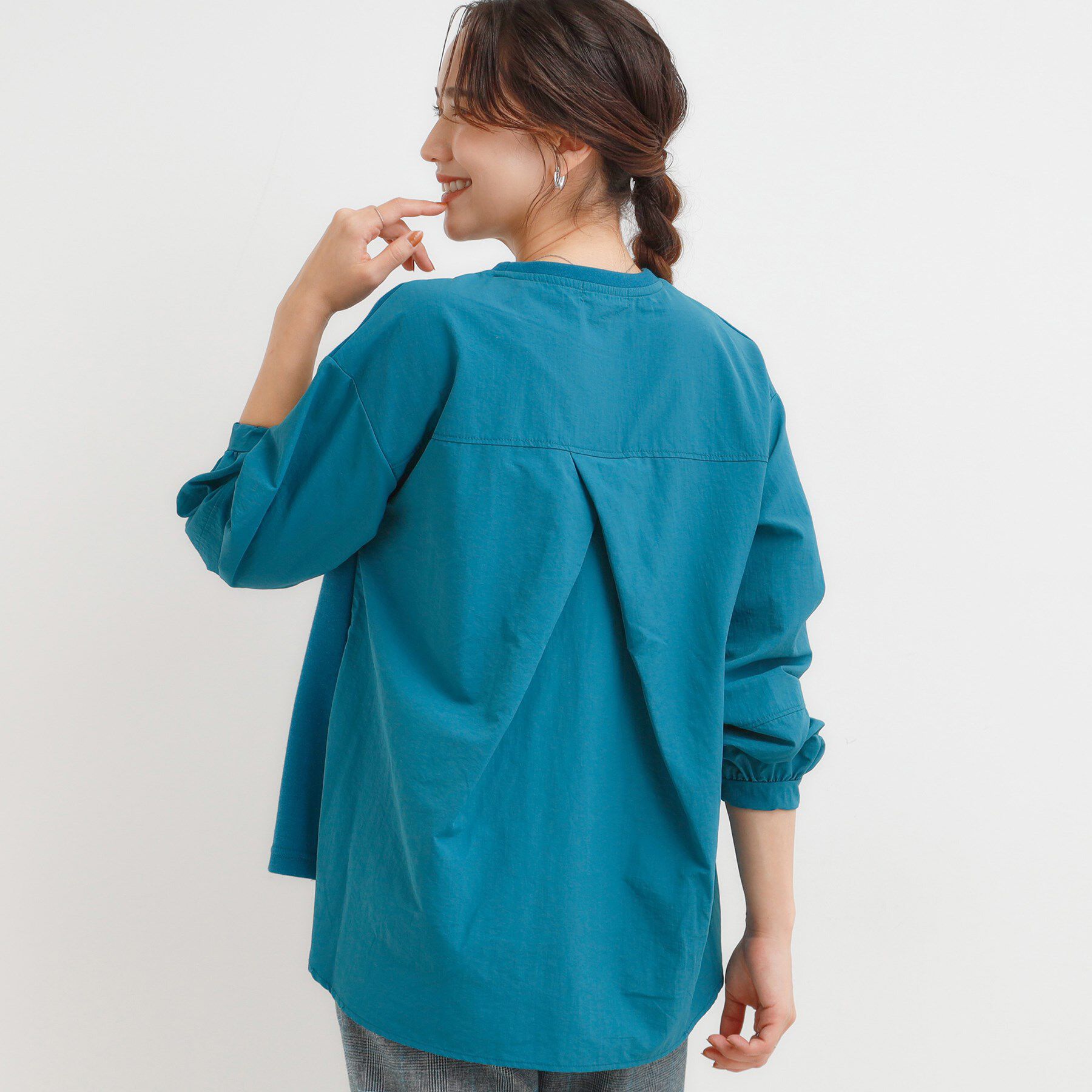 SHOO･LA･RUE「【洗える/S-LL】背中タック入り パフ袖プルオーバー」|Tシャツ・カットソー|ブルー(093)