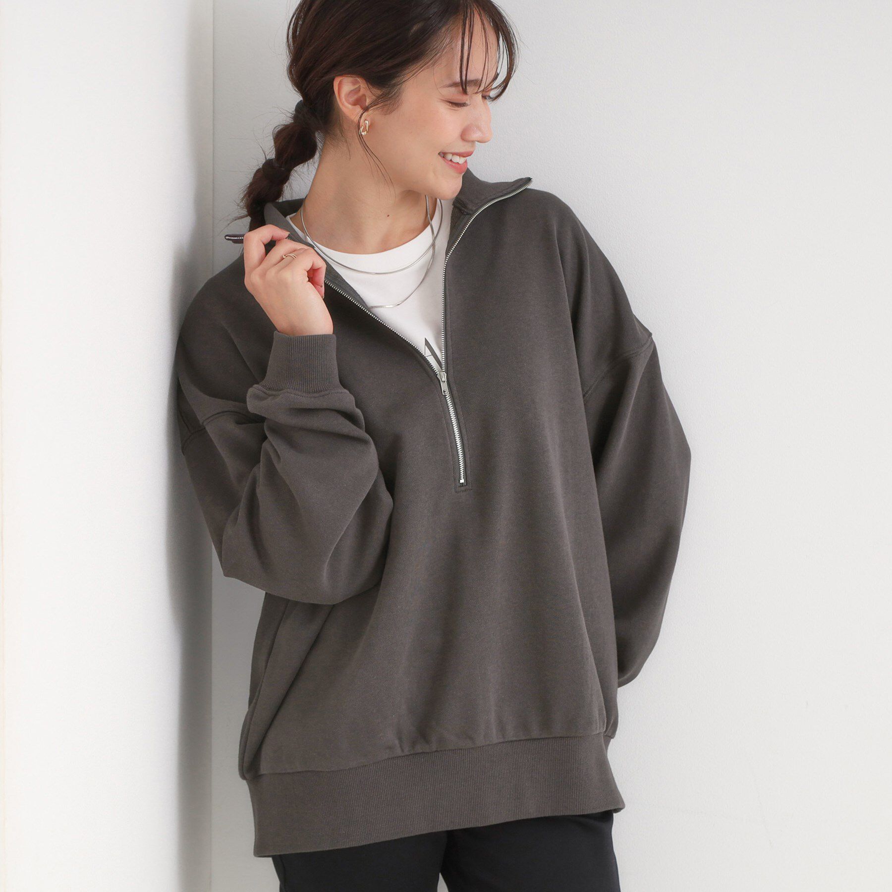 SHOO･LA･RUE「8色の選べる楽しさ ハーフジップ オーバーサイズスウェット」|パーカー|チャコールグレー(0