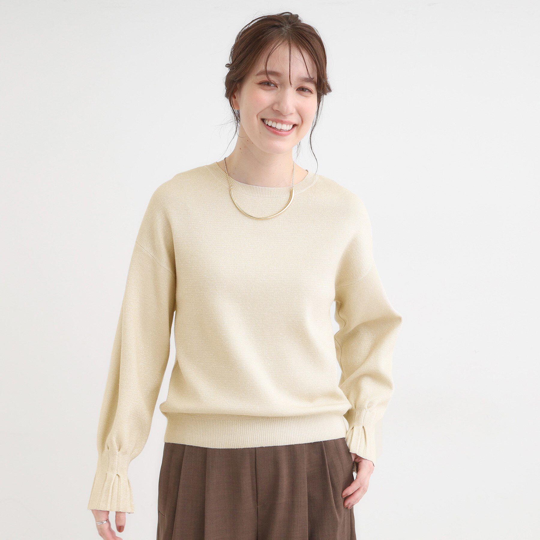 SHOO･LA･RUE「【S-LL】お袖タックが女性らしさをプラス 華やかラメニット」|ニット・セーター|