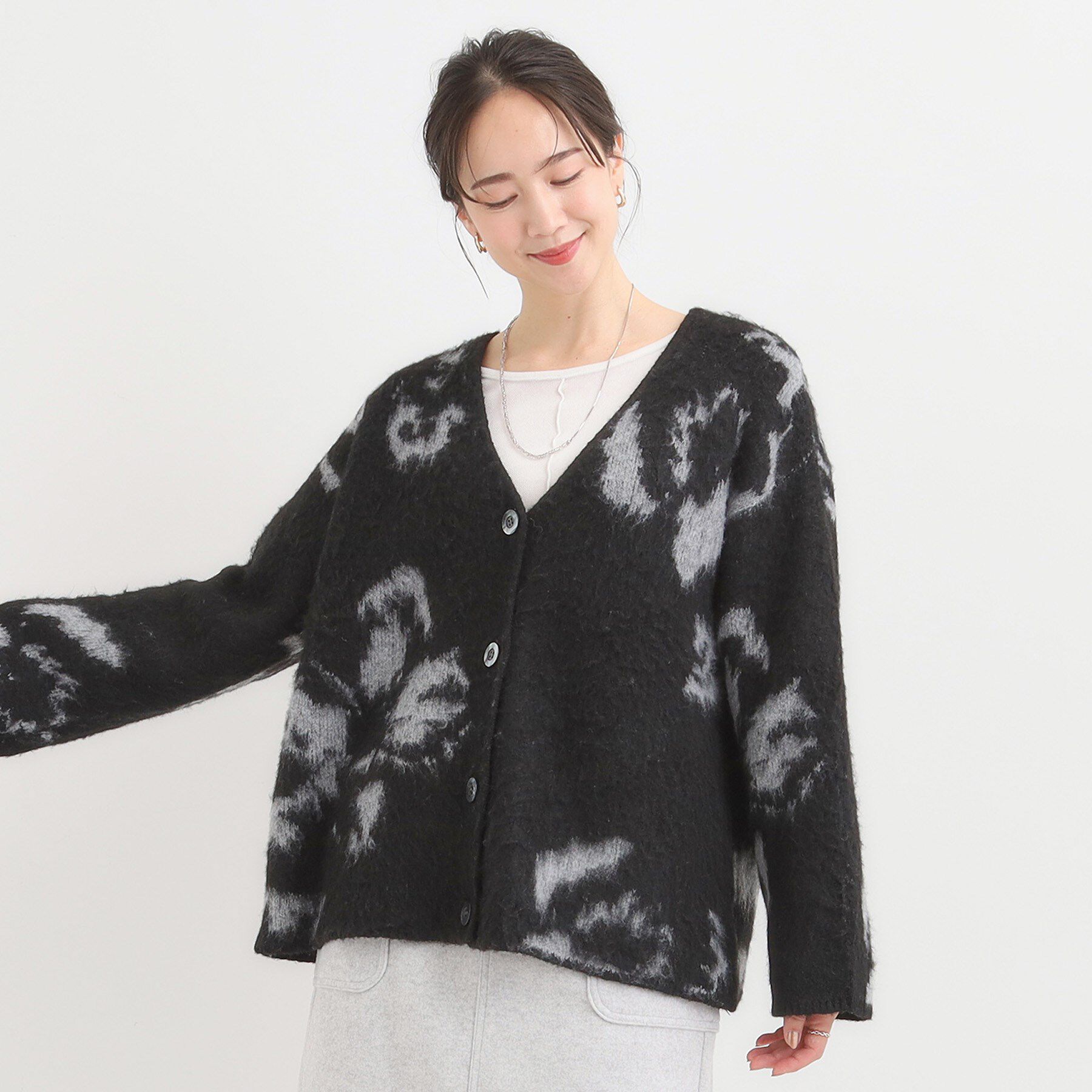 SHOO･LA･RUE「羽織るだけでスタイリングの主役に 起毛柄カーディガン」|カーディガン|