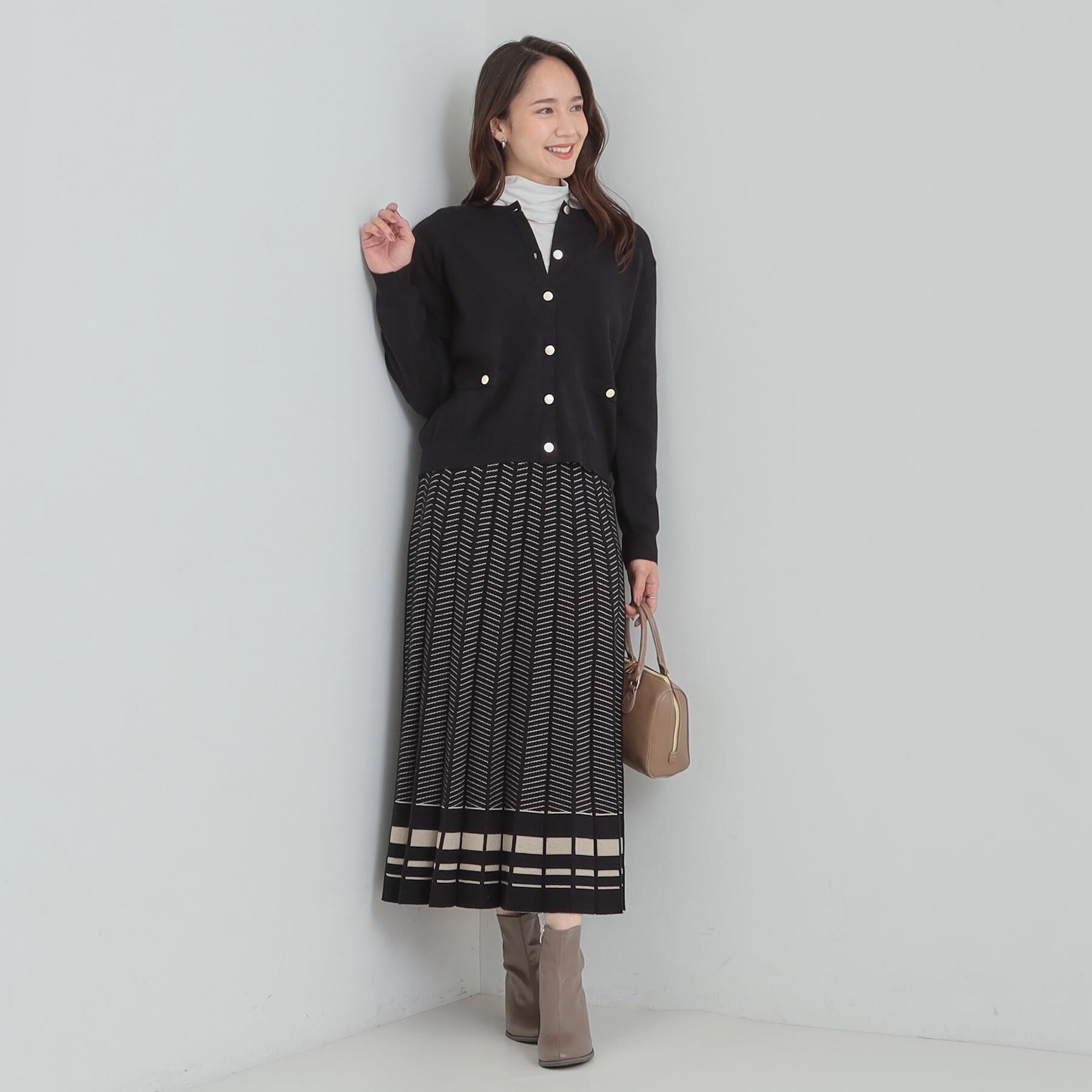 SHOO･LA･RUE「【セットアップ可/洗濯機可】もちもちタッチが心地よい クルーネックカーディガン」|カーディガン|