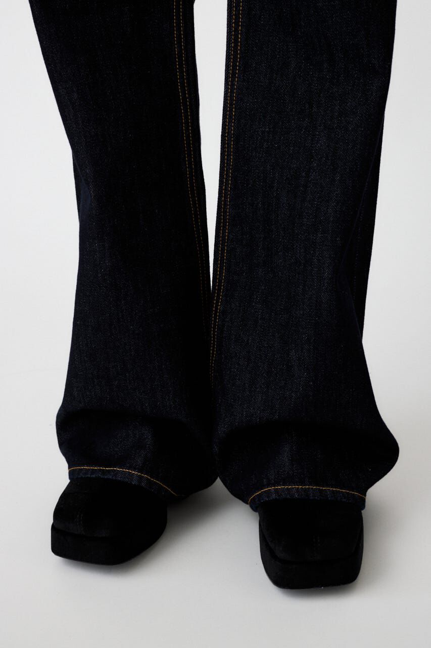 MOUSSY「LOW SLUNG ブーツカットパンツ」|デニム|