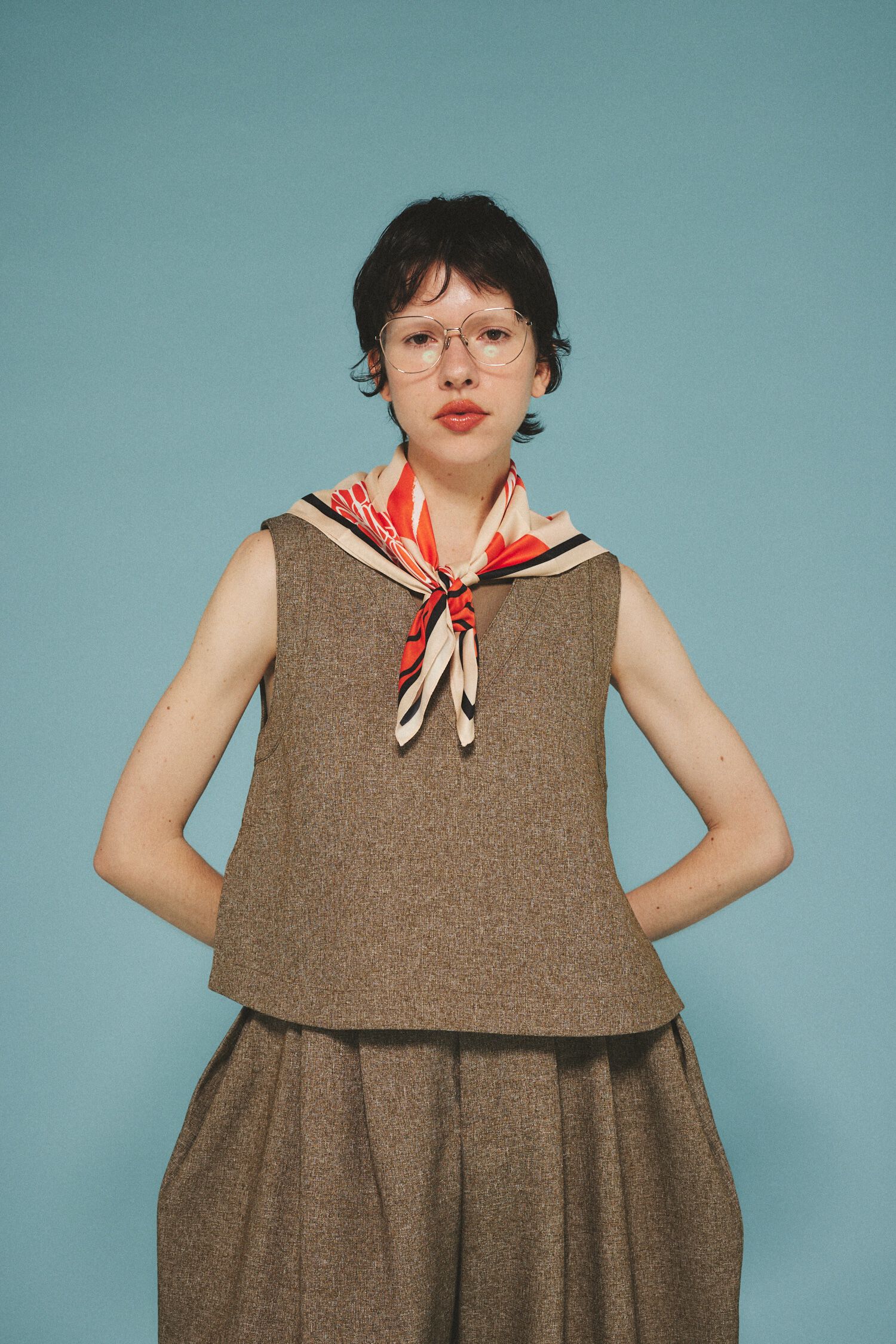 HeRIN.CYE「V neck vest」|ダウンベスト・ベスト|