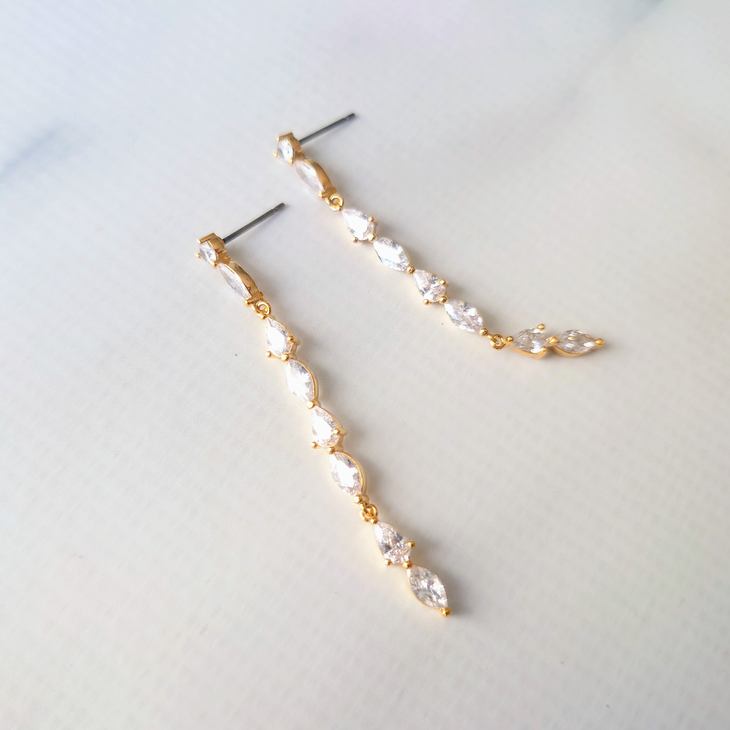 MARQUISE「ラインジルコニアピアス」|ピアス|