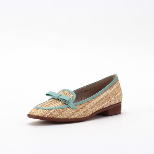 銀座かねまつ「LSFP2513CFUSTECAMLGN 【本革】プチリボンローファーパンプス」|パンプス|ｷｬﾒﾙ&times;ﾗｲﾄｸﾞﾘｰﾝ