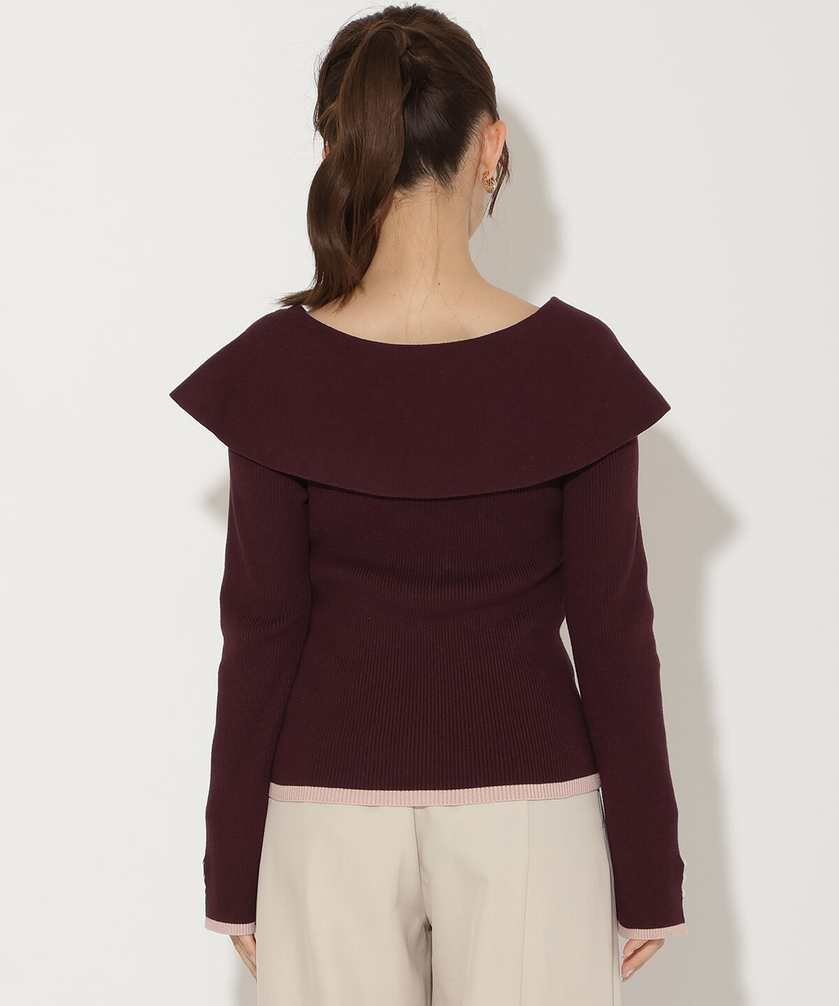 アンドクチュール「アシンメトリーカラーニットプルオーバー」|ニット・セーター|