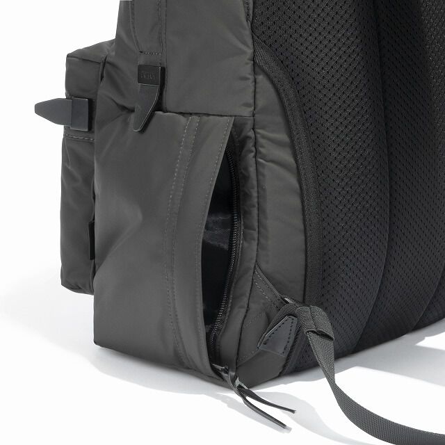 UNTRACK「UNTRACK CITY/DS リュックサック デイパックS 60214」|リュック|