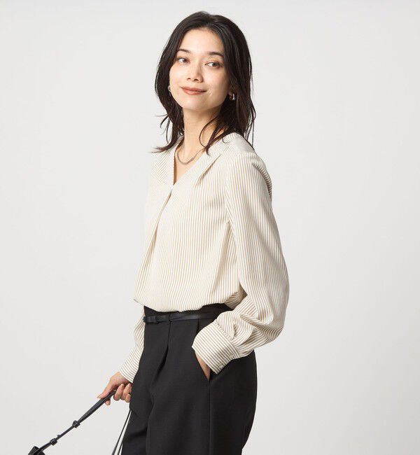 UNITED ARROWS green label relaxing「肩タック Vネック ブラウス マシンウォッシャブル UVカット」|シャツ・ブラウス|