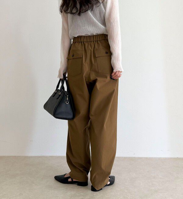 fredy emue「2タックバレルパンツ」|チノ|