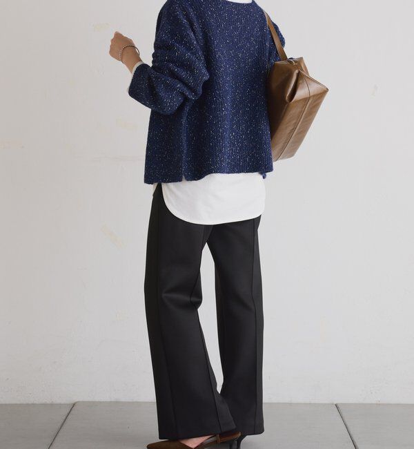  「ピンタックセミフレアーパンツ」|チノ|