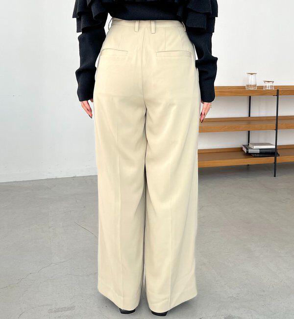  「【選べる4サイズ展開/全骨格細見え】すっきりスラックスワイドパンツ」|チノ|