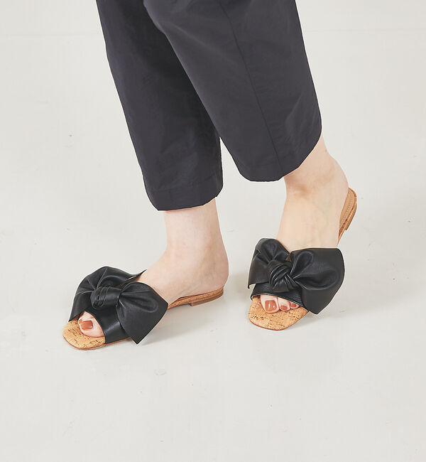 qualite「【PALOMA BARCELO】LEIRE　リボンフラットサンダル」|サンダル|ブラック