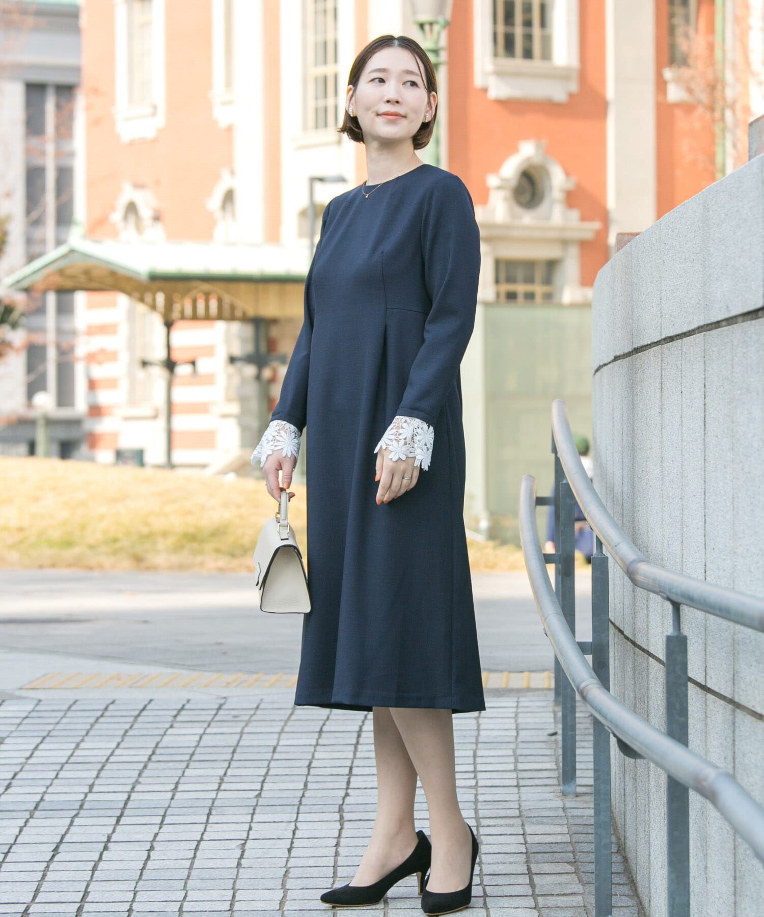 URBAN RESEARCH ROSSO「『WEB限定』袖レースワンピース」|ワンピース|ネイビー