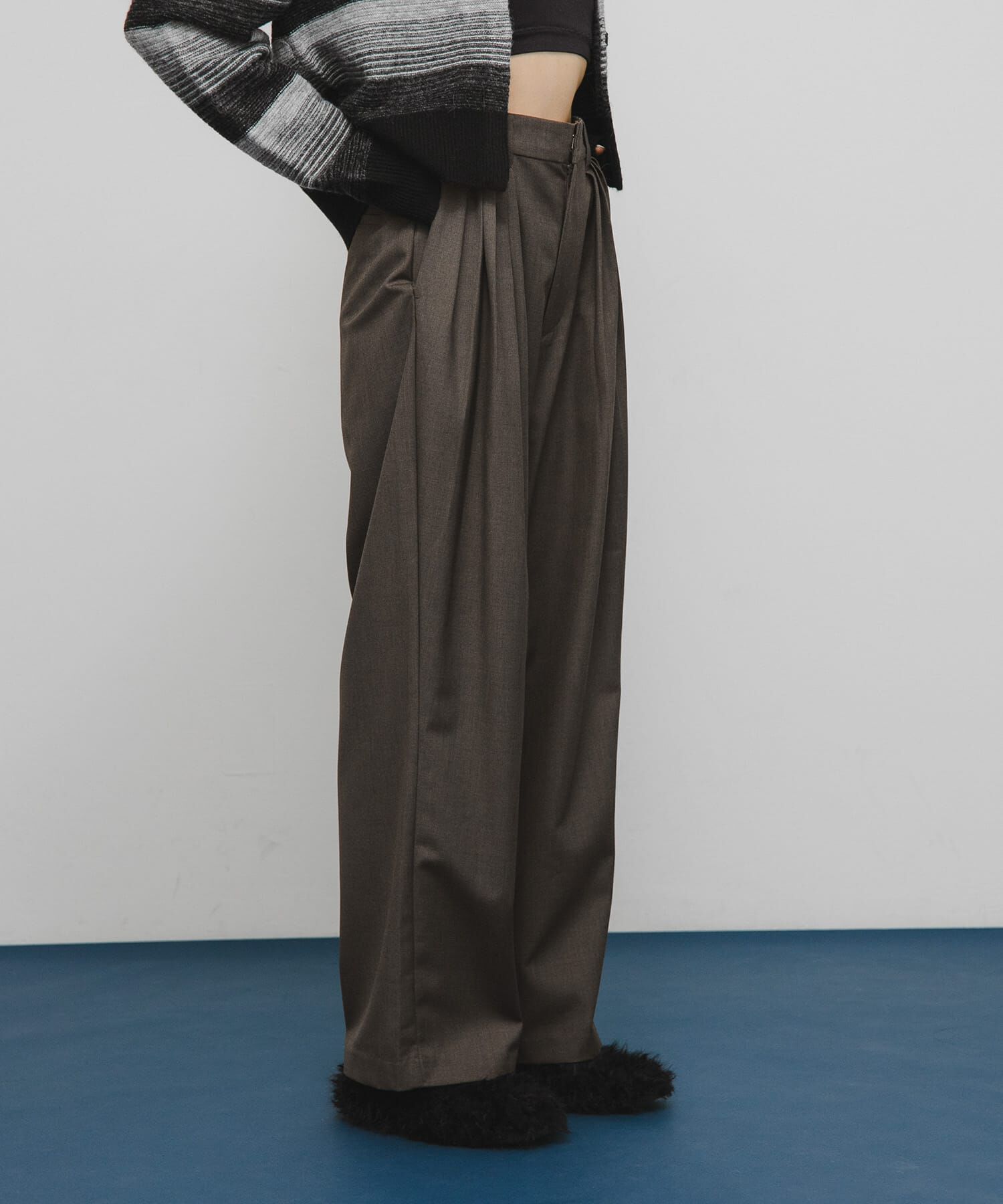  「タックデザインスラックス」|その他|