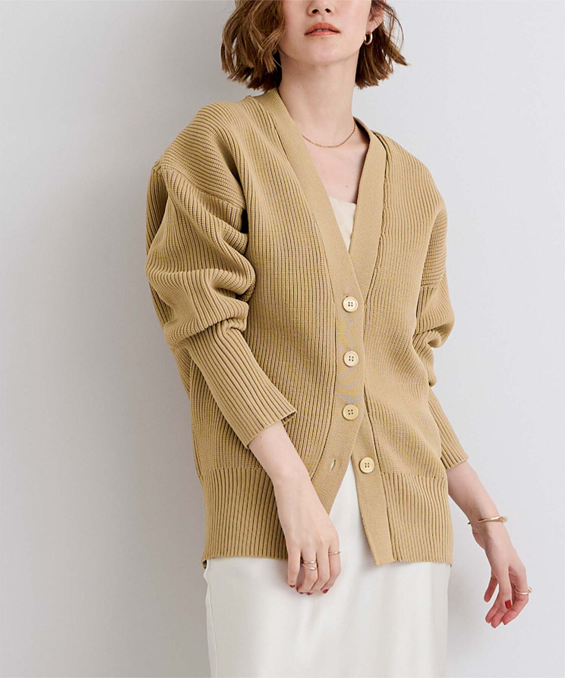 ur's「Vネックボリュームスリーブニットカーディガン」|ニット・セーター|