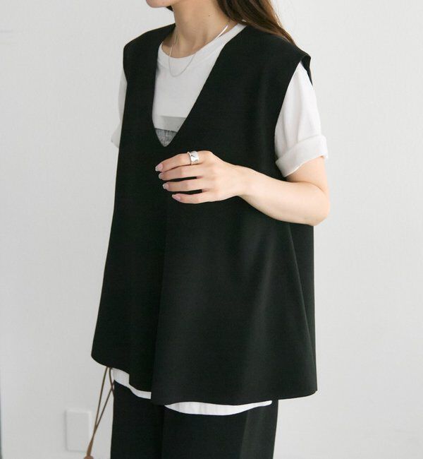 「スポンディッシュVネックニットベスト」|ニット・セーター|