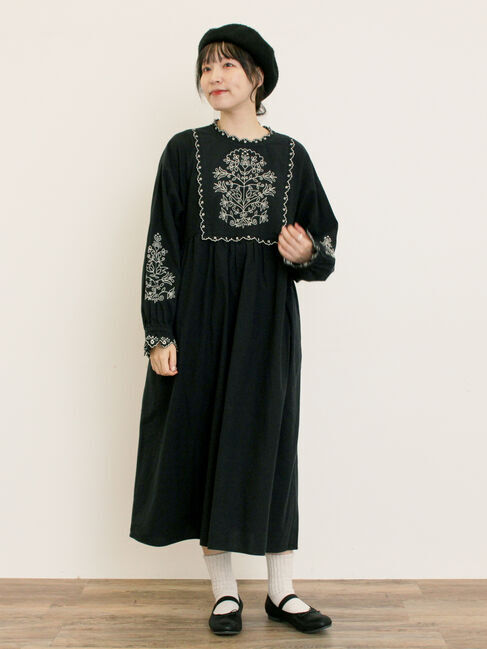 Samansa Mos2「【S/Mサイズ】配色刺繍ワンピース」|ワンピース|