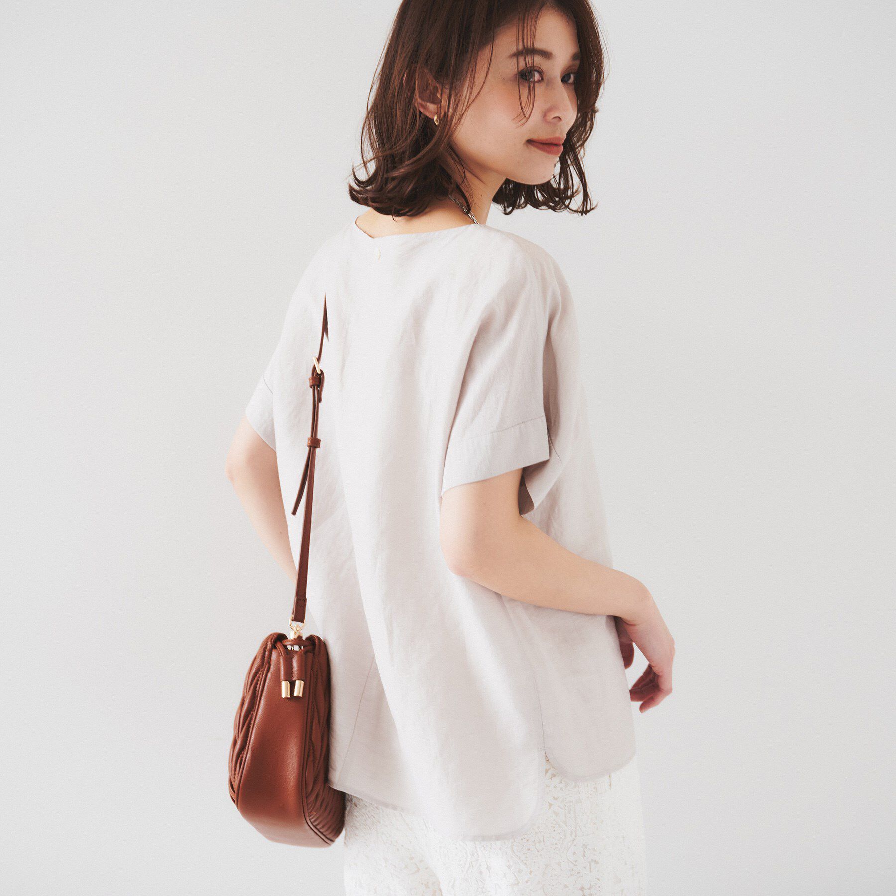 UNTITLED「【セットアップ可能/手洗い可】リネン混 ボートネックTブラウス」|シャツ・ブラウス|