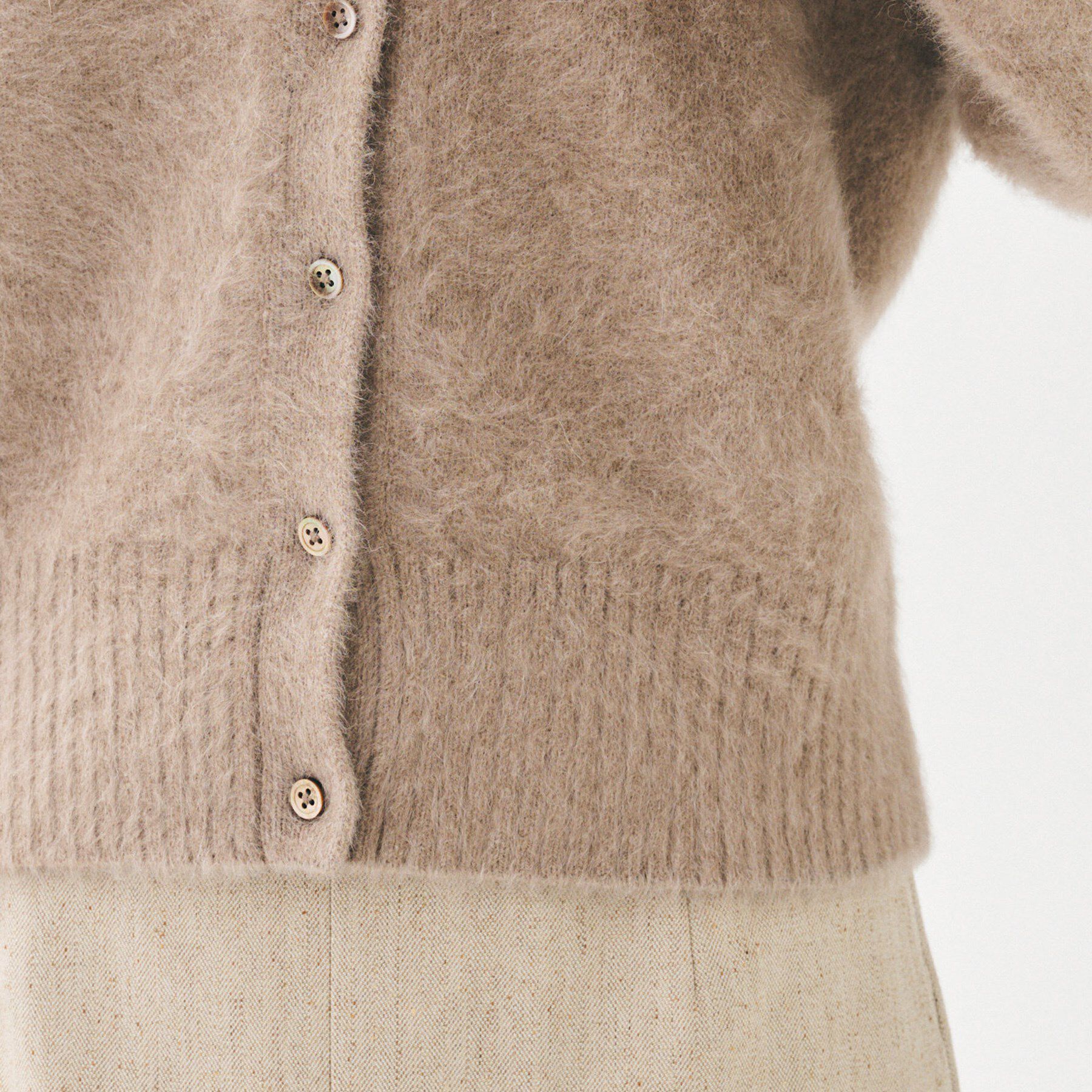 UNTITLED「【ふわふわニット/前後2WAY】フォックスカシミヤカーディガン」|カーディガン|