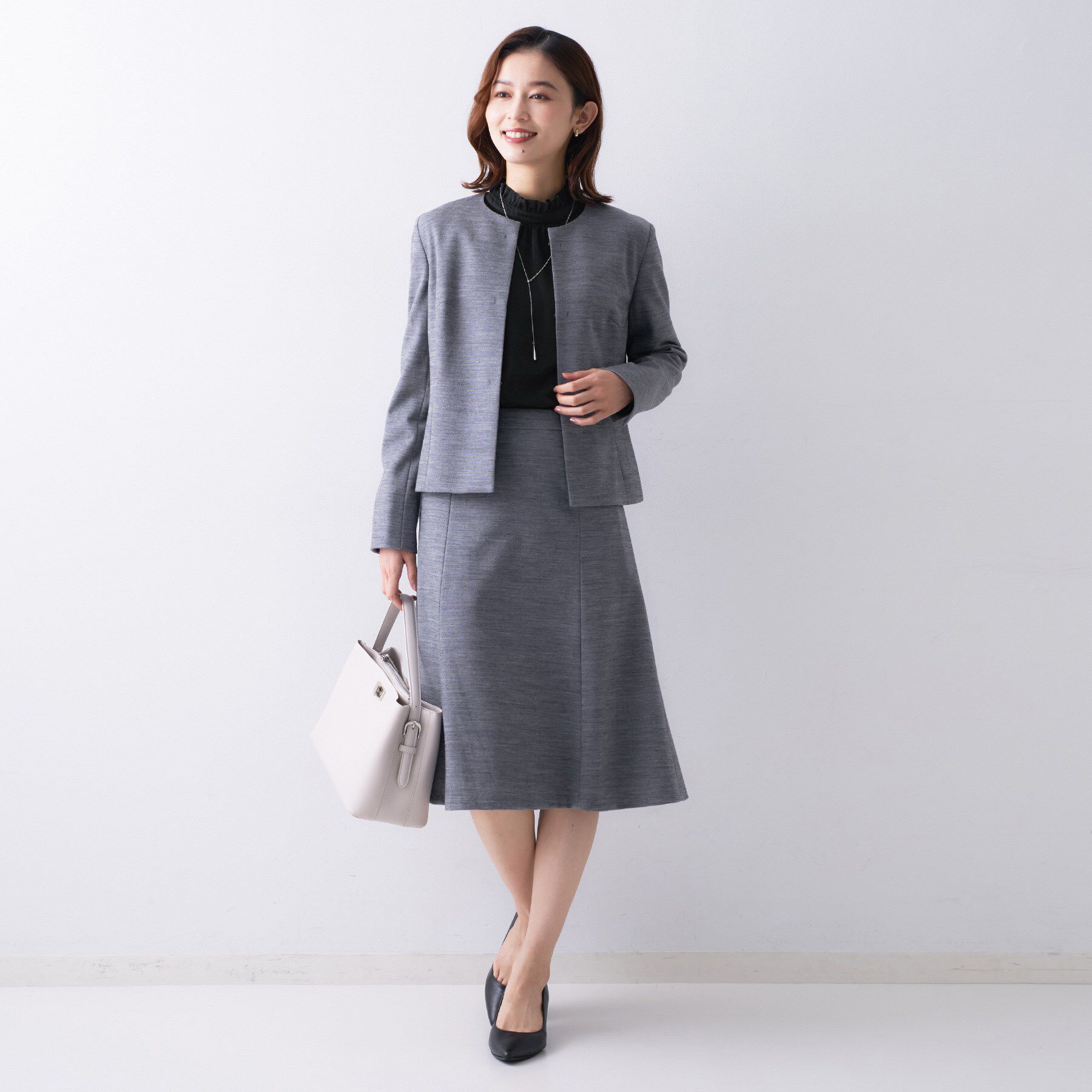 UNTITLED「【エレガント/お仕事着にも】スタンドフリルネック ブラウス」|シャツ・ブラウス|