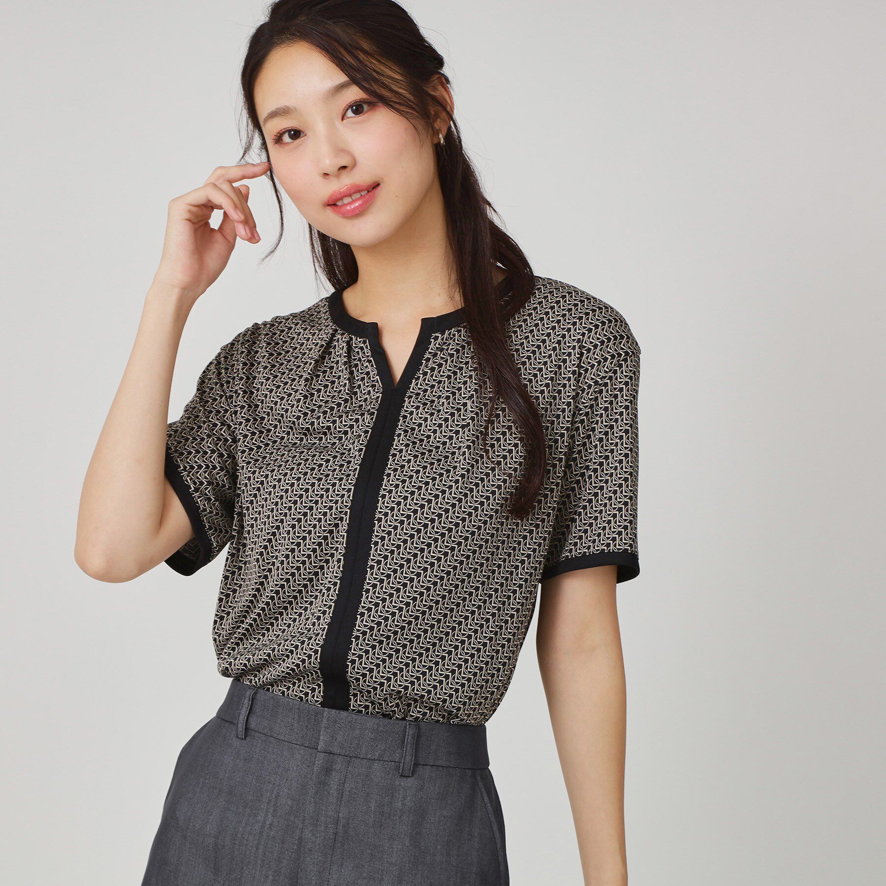 COUP DE CHANCE「【手洗い可／日本製】柄トップス」|シャツ・ブラウス|ブラック(119)