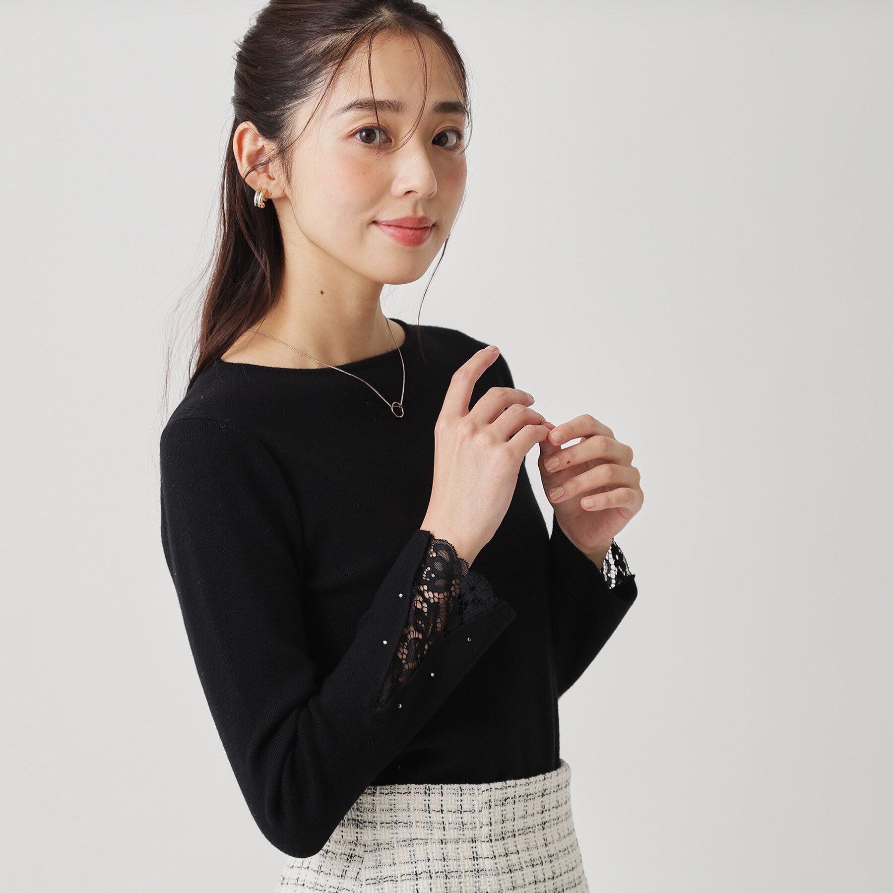 COUP DE CHANCE「【手洗い可】袖口レースコンパクトニット」|ニット・セーター|ブラック(019)