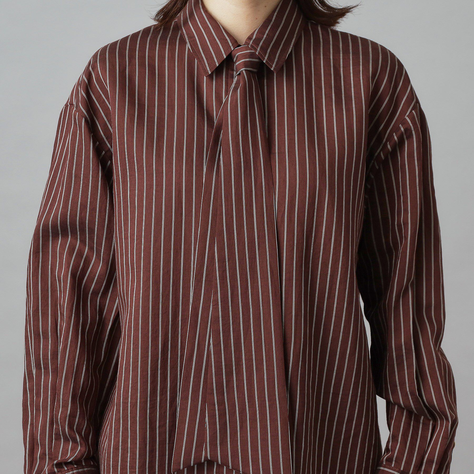 DRESSTERIOR「【洗える/オンオフ/otonaMUSE 11月号掲載】3WAYタイ付きアーカーストライプシャツ」|シャツ・ブラウス|