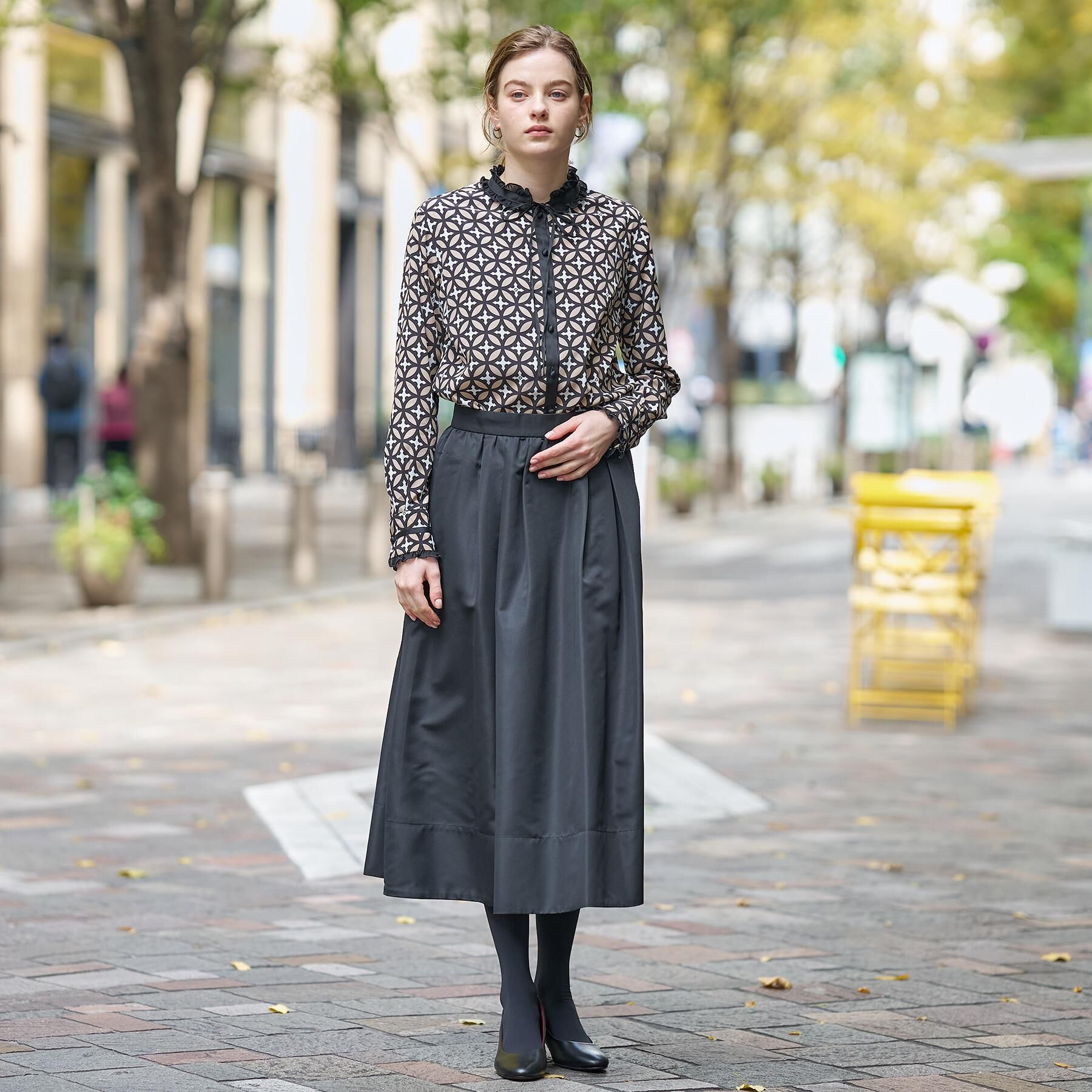 DRESSTERIOR「【モデル美香&times;DRESSTERIOR】コラボレーション オーバーラップサークルブラウス」|シャツ・ブラウス|