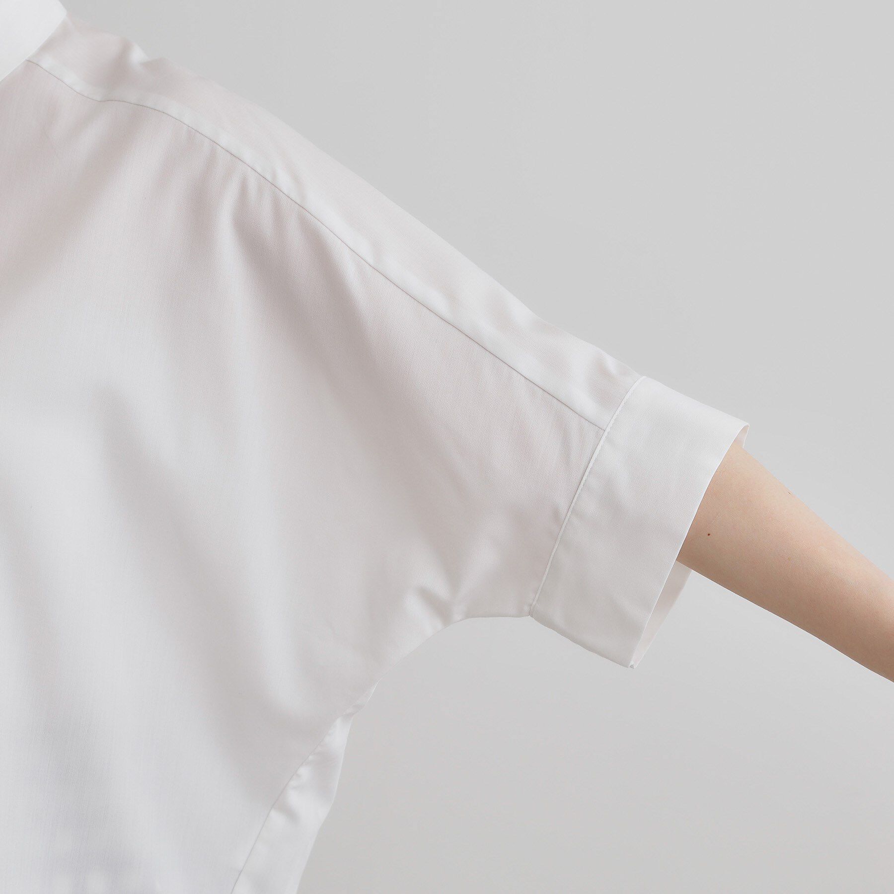 grove「【夏に嬉しい機能付き】ドルマンクロップドシャツ」|シャツ・ブラウス|