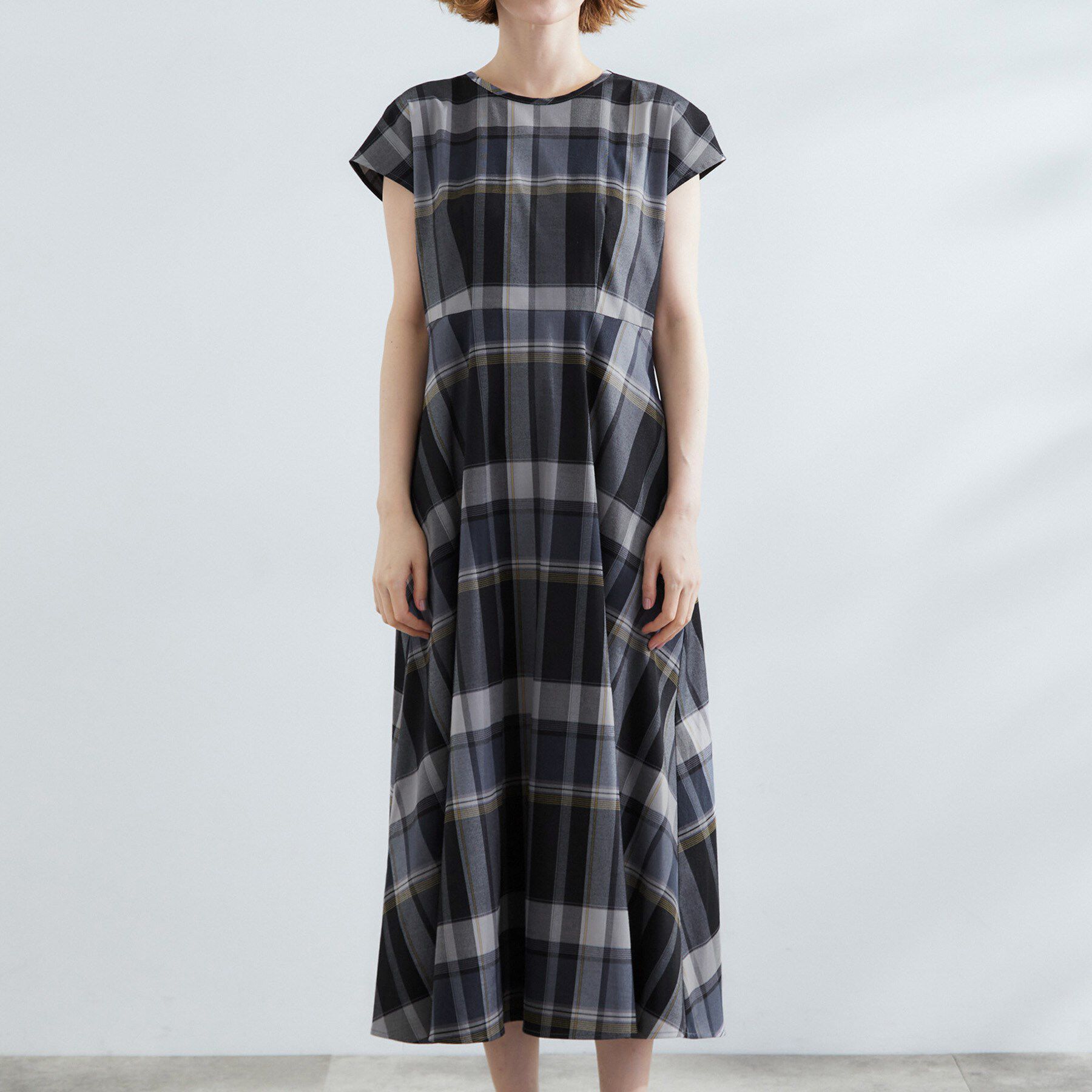 grove「秋を先取り！ビッグチェック フィット＆フレアワンピース」|ワンピース|