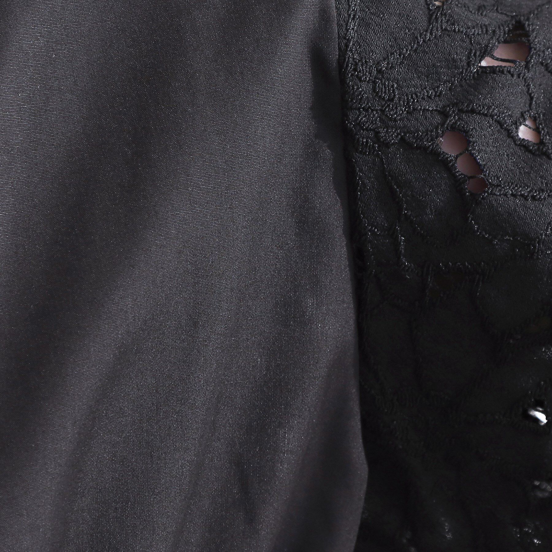 grove「【サスティナブル原料/二の腕カバー】華やか袖刺繍ブラウス」|シャツ・ブラウス|