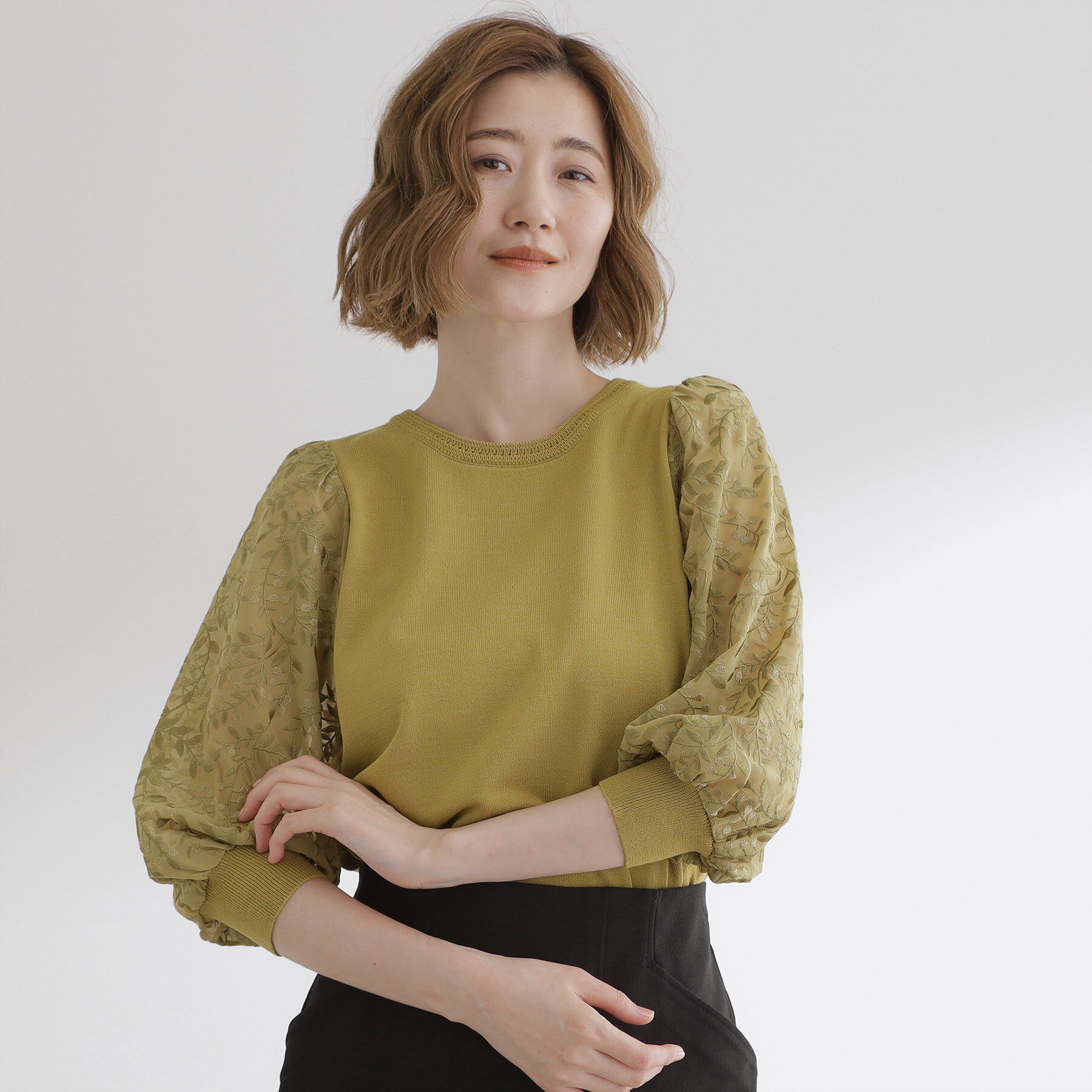 grove「【二の腕カバー】繊細さと上品さをまとう袖刺繍プルオーバーニット」|ニット・セーター|