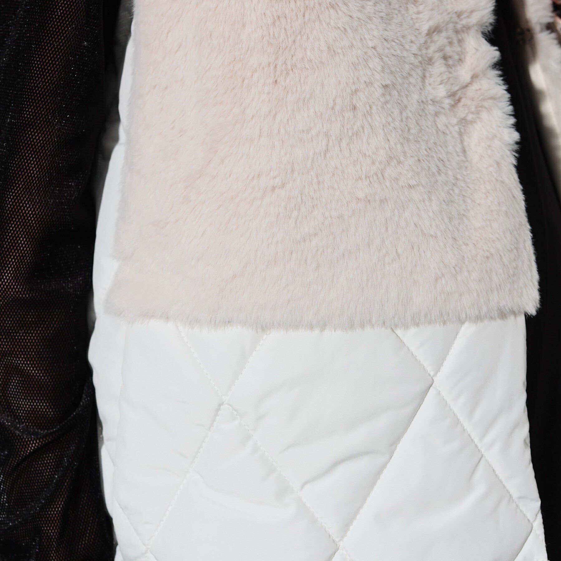 GALLEST「キルティングフェイクファードッキングジレ」|ダウン|