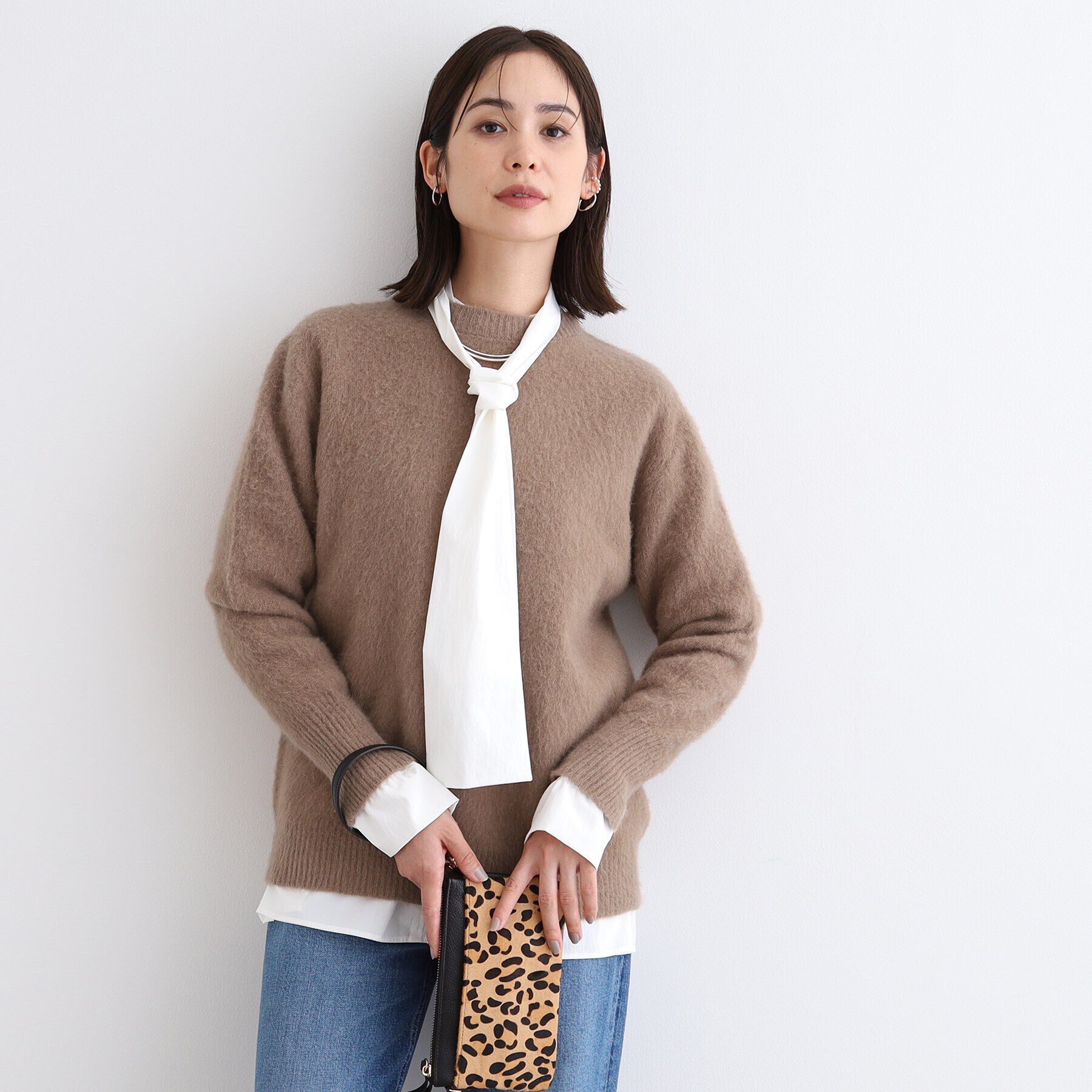 INDIVI「【フォックス混】ラウンドネックヘアリーニット」|ニット・セーター|キャメルブラウン(0