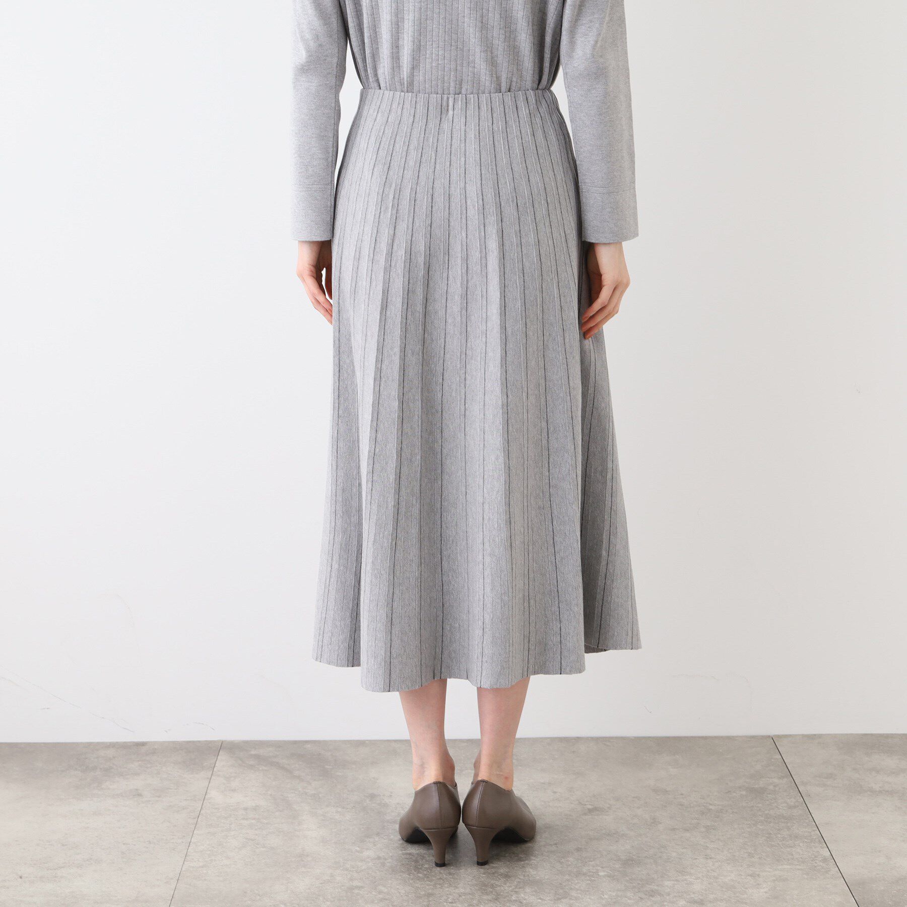 INDIVI「【洗える/SETUP可能】ストライプ柄プリーツニットスカート」|スカート|