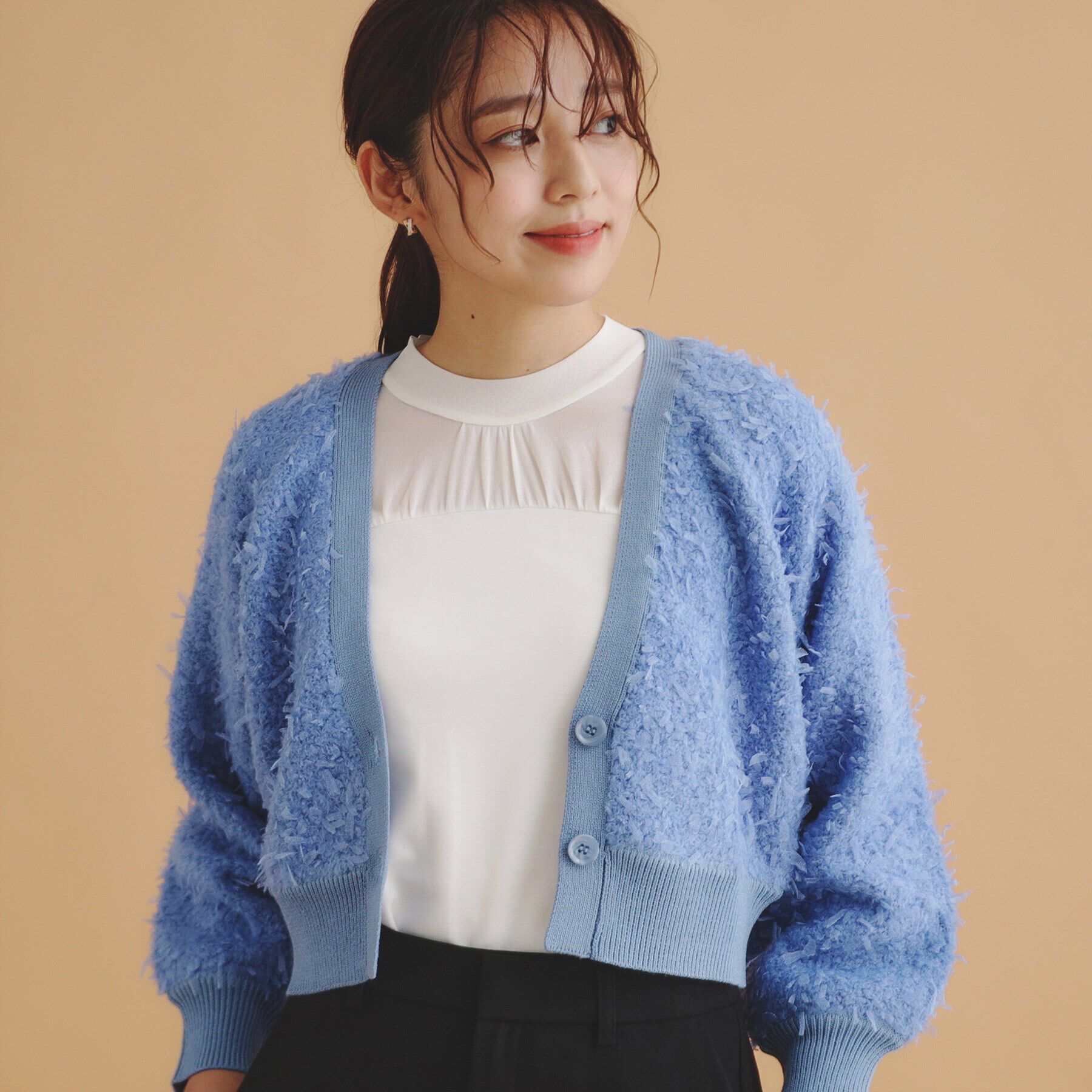 index「チュールフラッグVネックカーディガン【洗濯機洗い可】」|カーディガン|ブルー(092)