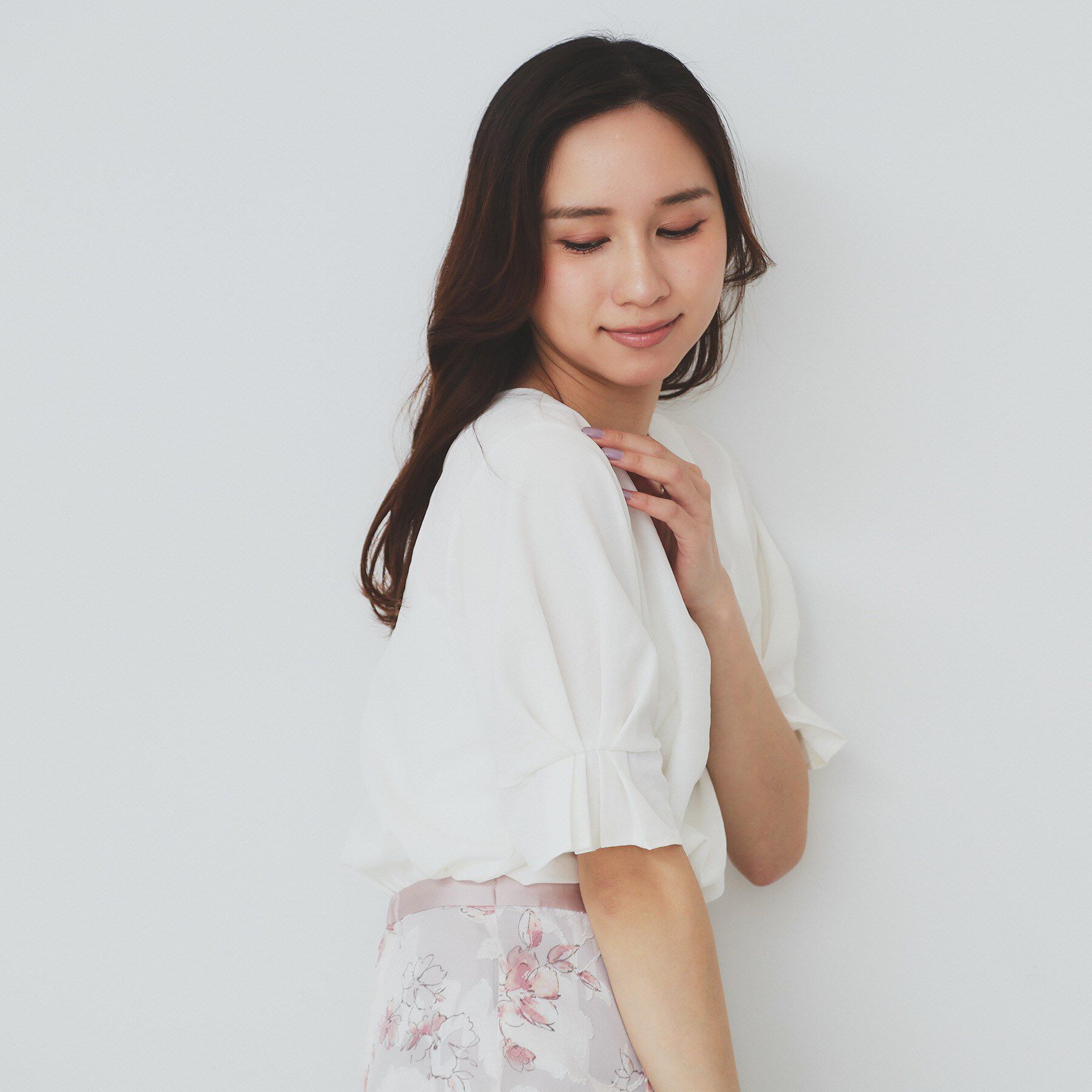 index「《8色展開/XS-LLサイズ》タックパフスリーブブラウス【洗濯機洗い可/吸水速乾/防シワ/抗ピル】」|シャツ・ブラウス|